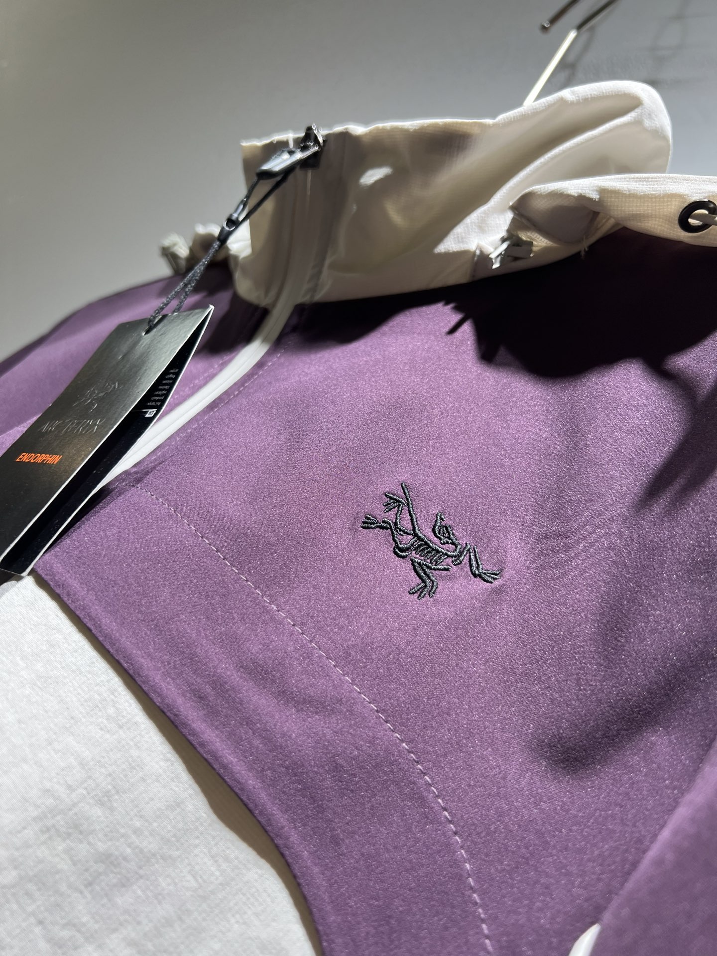 ARCTER*X始*祖鸟 2025秋冬新款男女同款👫夹克外套，户外品牌可能大家第一想到的就是加拿大鹅、始