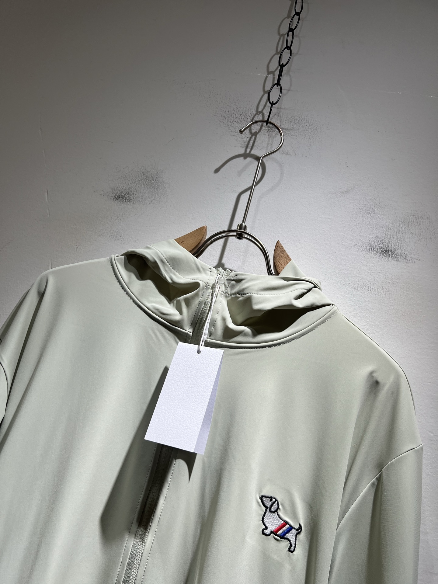 ThomBrow*e汤姆*朗2025春夏新款夹克外套！今年的专柜新品，男士超软面料帅酷爆款 防晒衣外套。