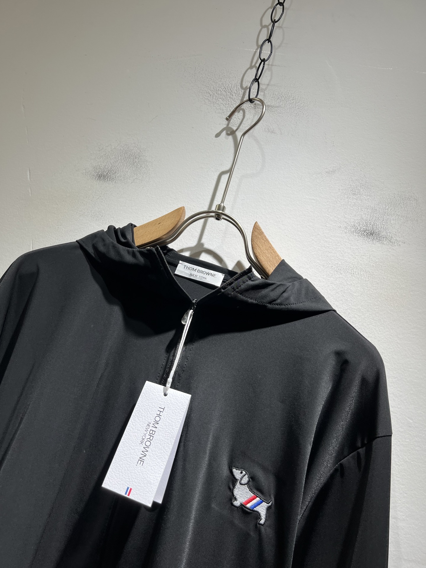 ThomBrow*e汤姆*朗2025春夏新款夹克外套！今年的专柜新品，男士超软面料帅酷爆款 防晒衣外套。