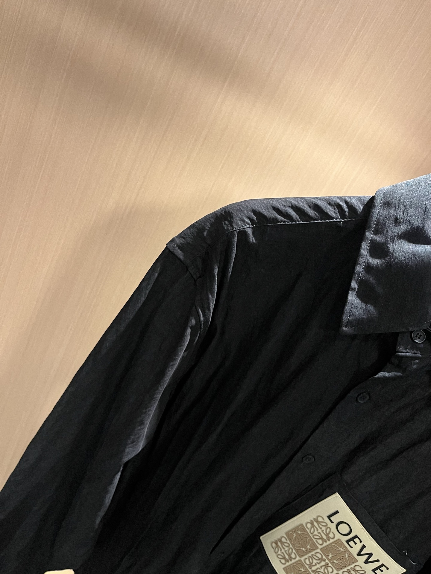 LOE*WE罗*威 2025秋冬男女同款👫套装，意大利原厂订单渠道，极具个性高级潮风，标志logo图案徽