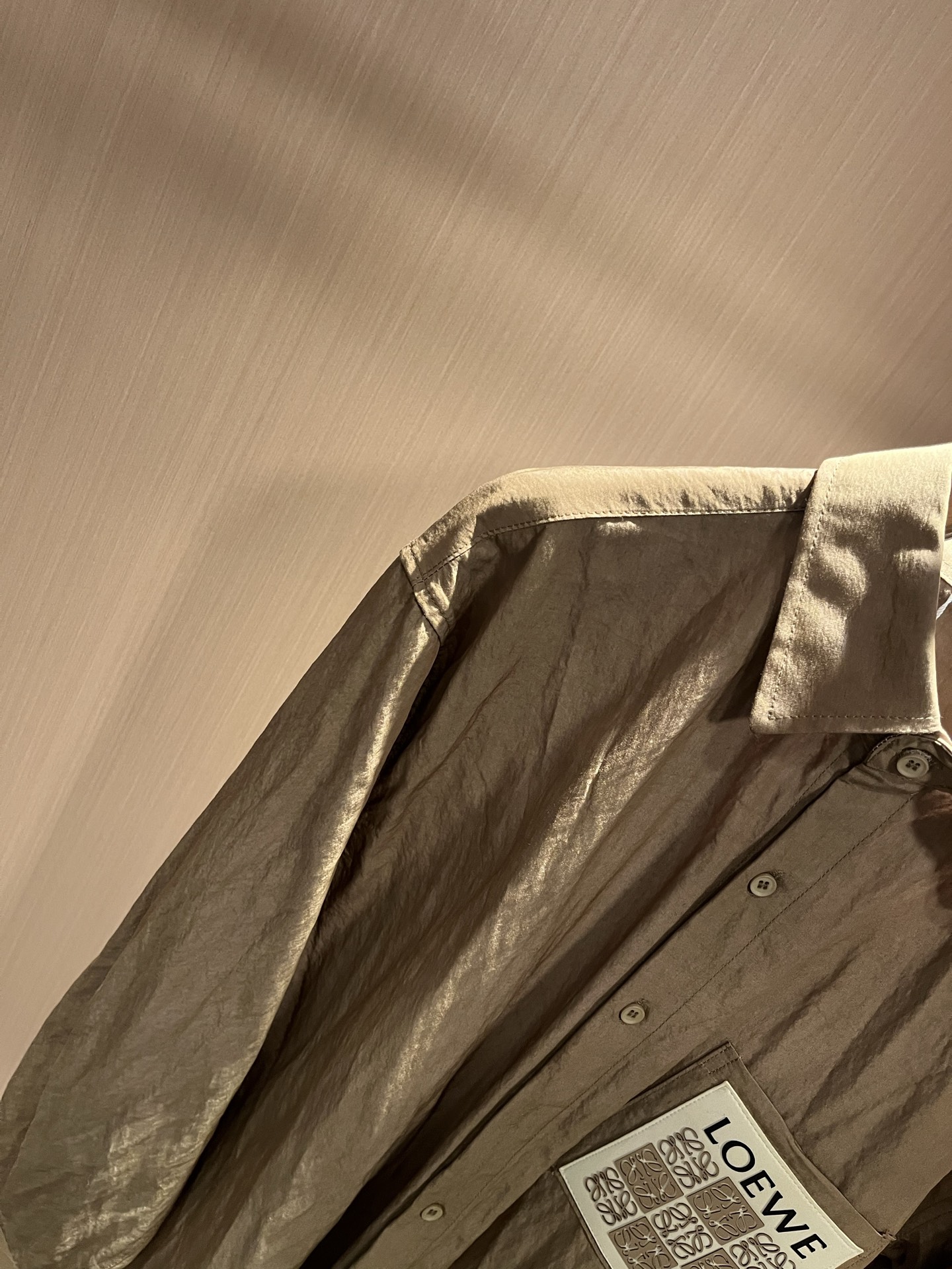 LOE*WE罗*威 2025秋冬男女同款👫套装，意大利原厂订单渠道，极具个性高级潮风，标志logo图案徽