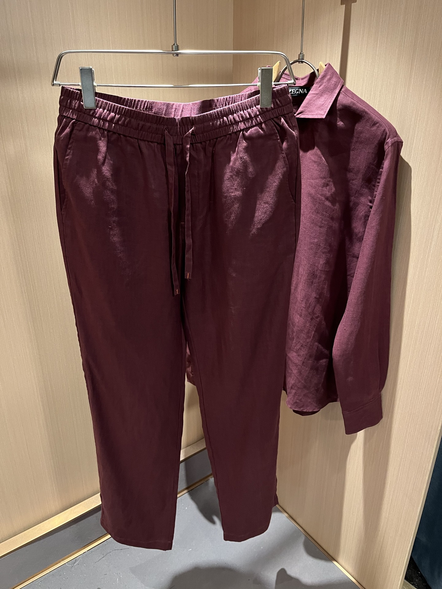 Ermenegildo Zeg*a杰*亚 2025秋冬新品男士套装，外贸公司订单！是杰尼亚经典的专有织物