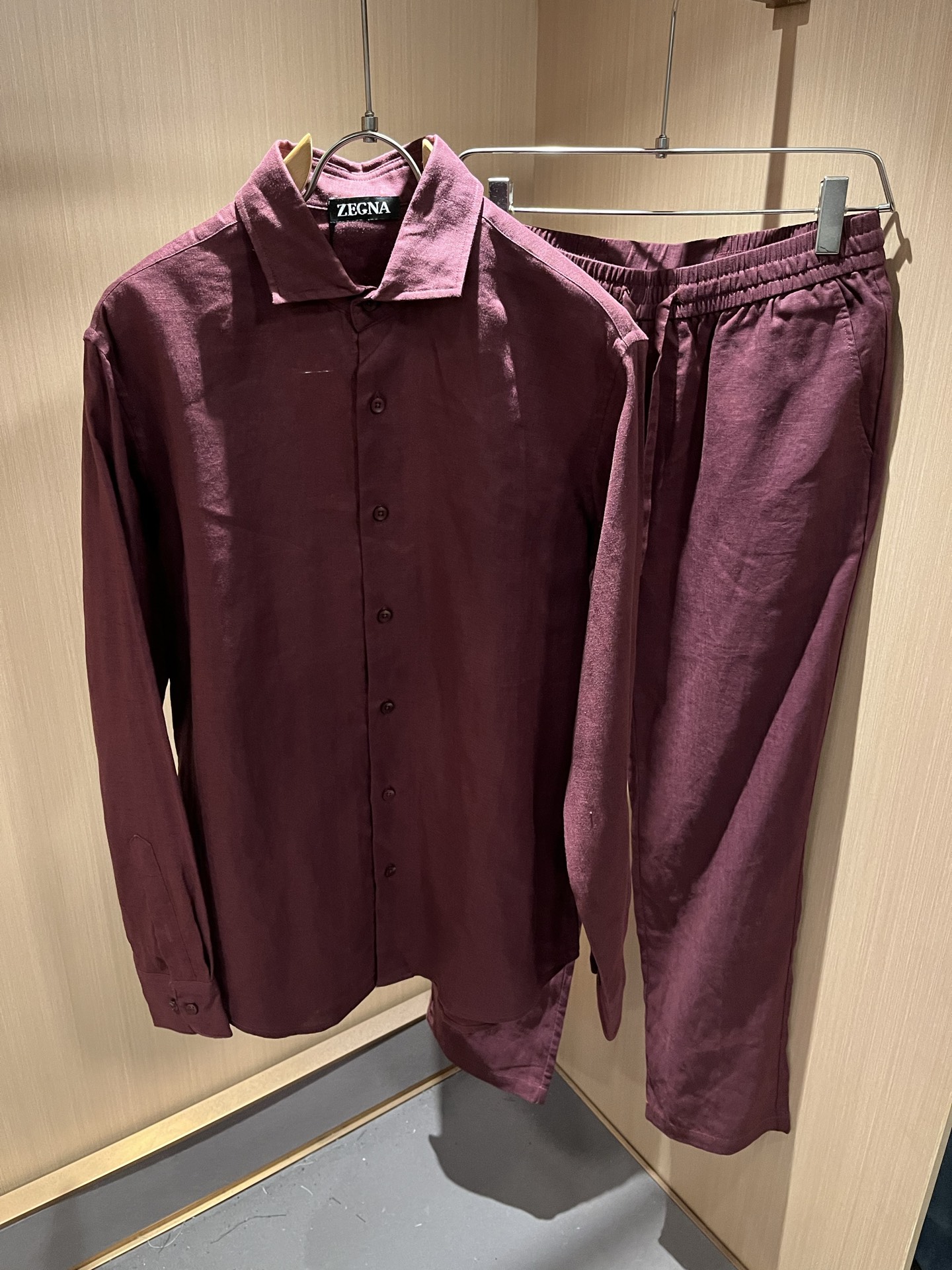 Ermenegildo Zeg*a杰*亚 2025秋冬新品男士套装，外贸公司订单！是杰尼亚经典的专有织物