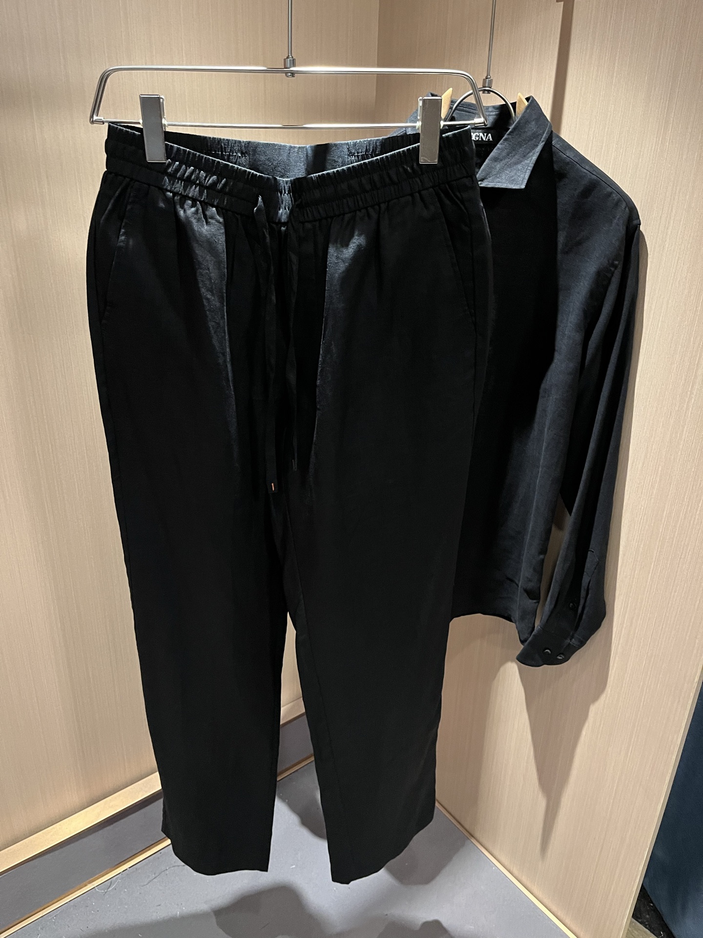 Ermenegildo Zeg*a杰*亚 2025秋冬新品男士套装，外贸公司订单！是杰尼亚经典的专有织物