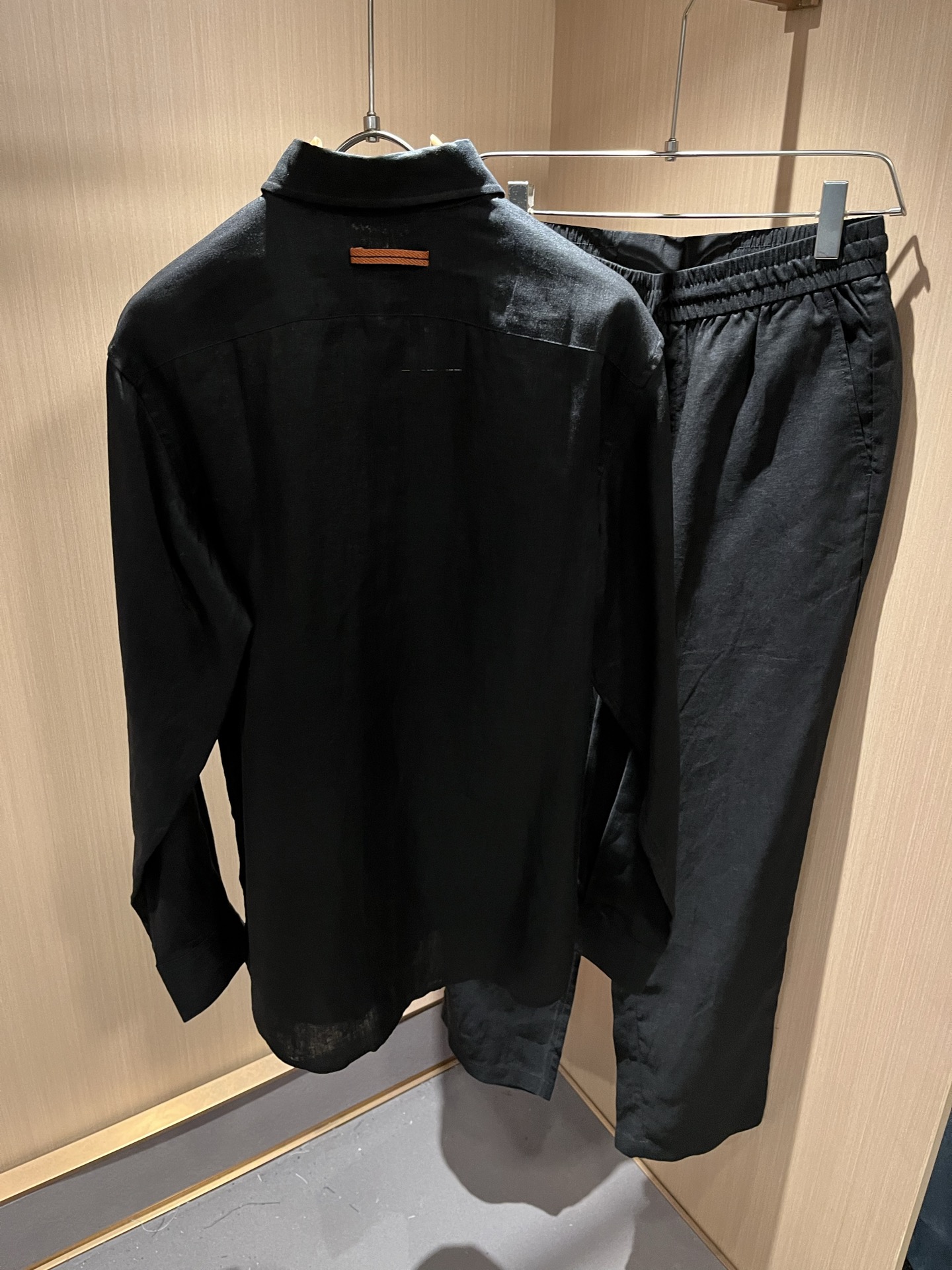 Ermenegildo Zeg*a杰*亚 2025秋冬新品男士套装，外贸公司订单！是杰尼亚经典的专有织物