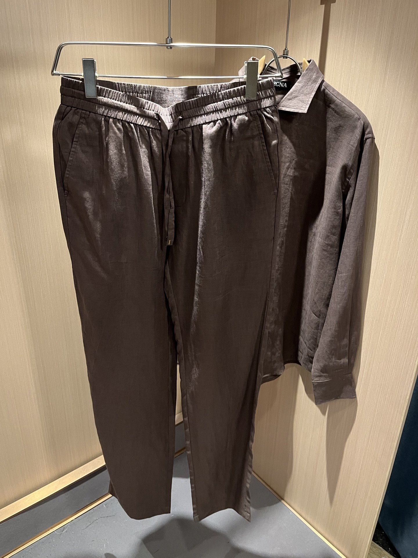 Ermenegildo Zeg*a杰*亚 2025秋冬新品男士套装，外贸公司订单！是杰尼亚经典的专有织物