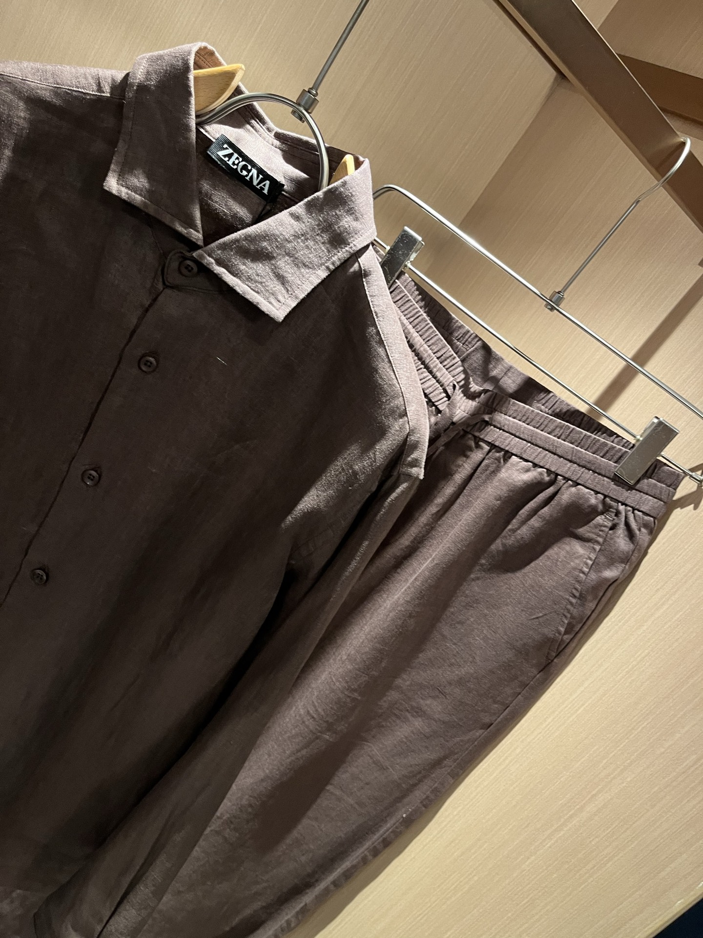 Ermenegildo Zeg*a杰*亚 2025秋冬新品男士套装，外贸公司订单！是杰尼亚经典的专有织物