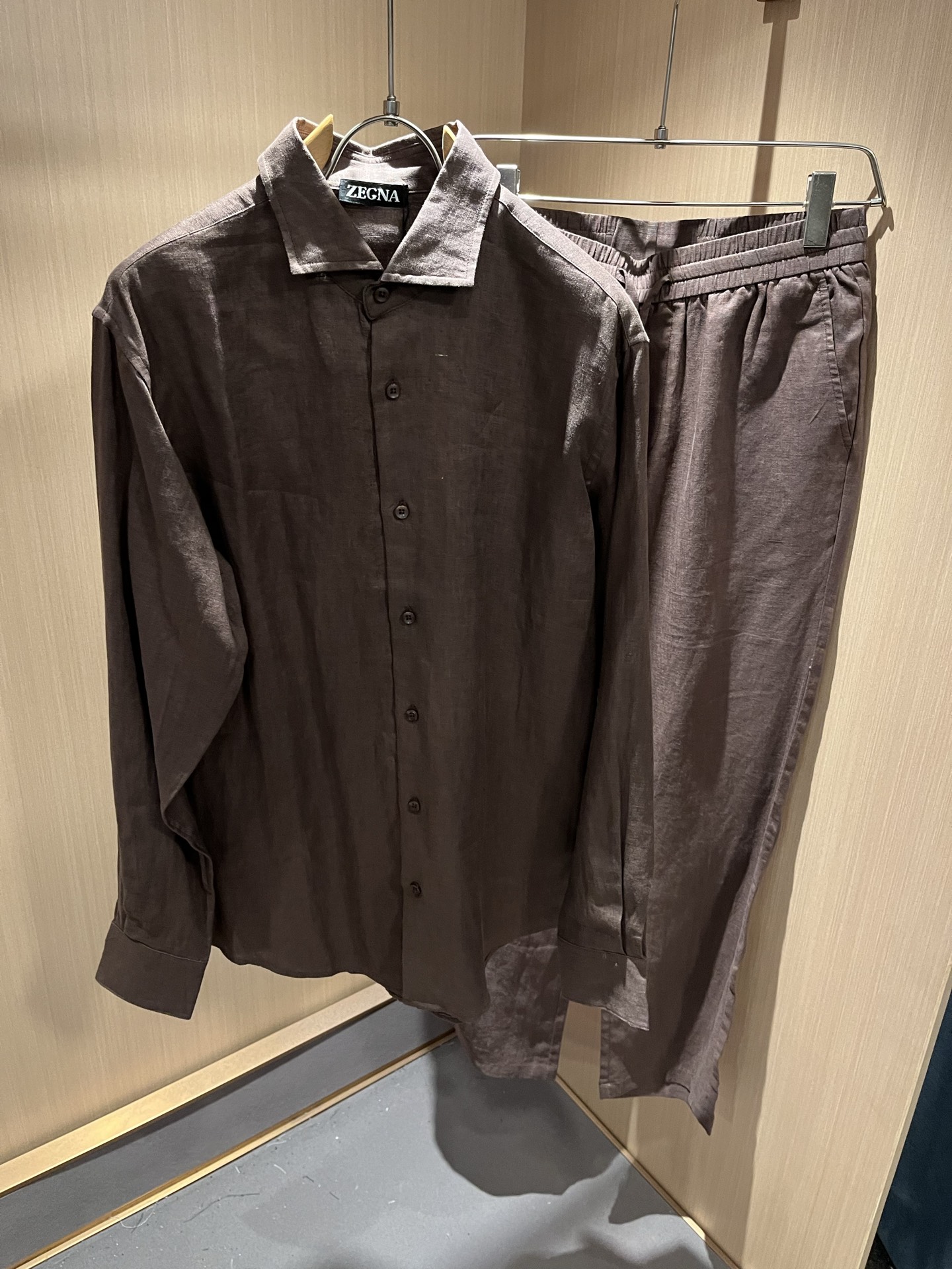 Ermenegildo Zeg*a杰*亚 2025秋冬新品男士套装，外贸公司订单！是杰尼亚经典的专有织物