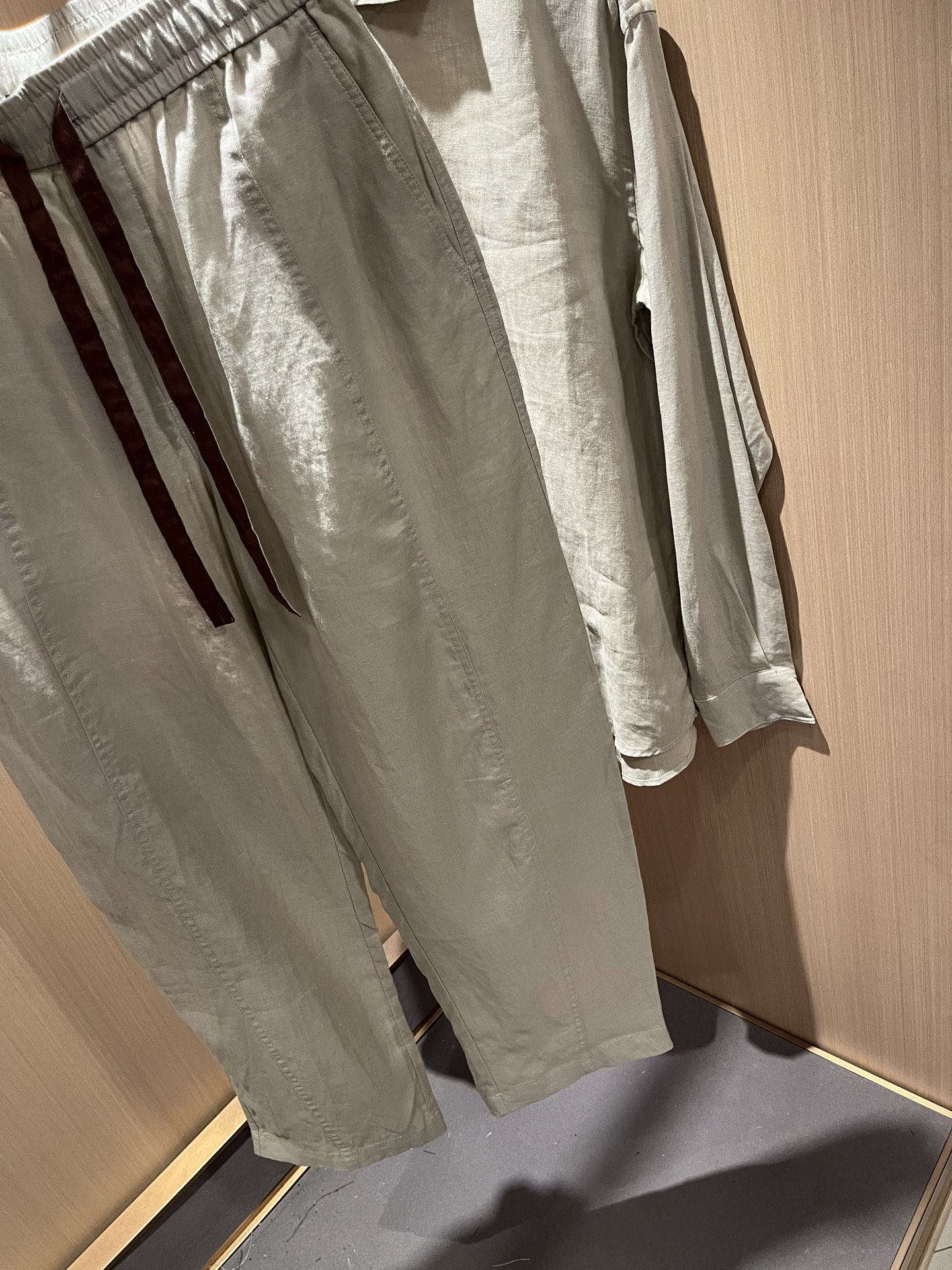 Ermenegildo Zeg*a杰*亚 2025秋冬新品男士套装，外贸公司订单！是杰尼亚经典的专有织物