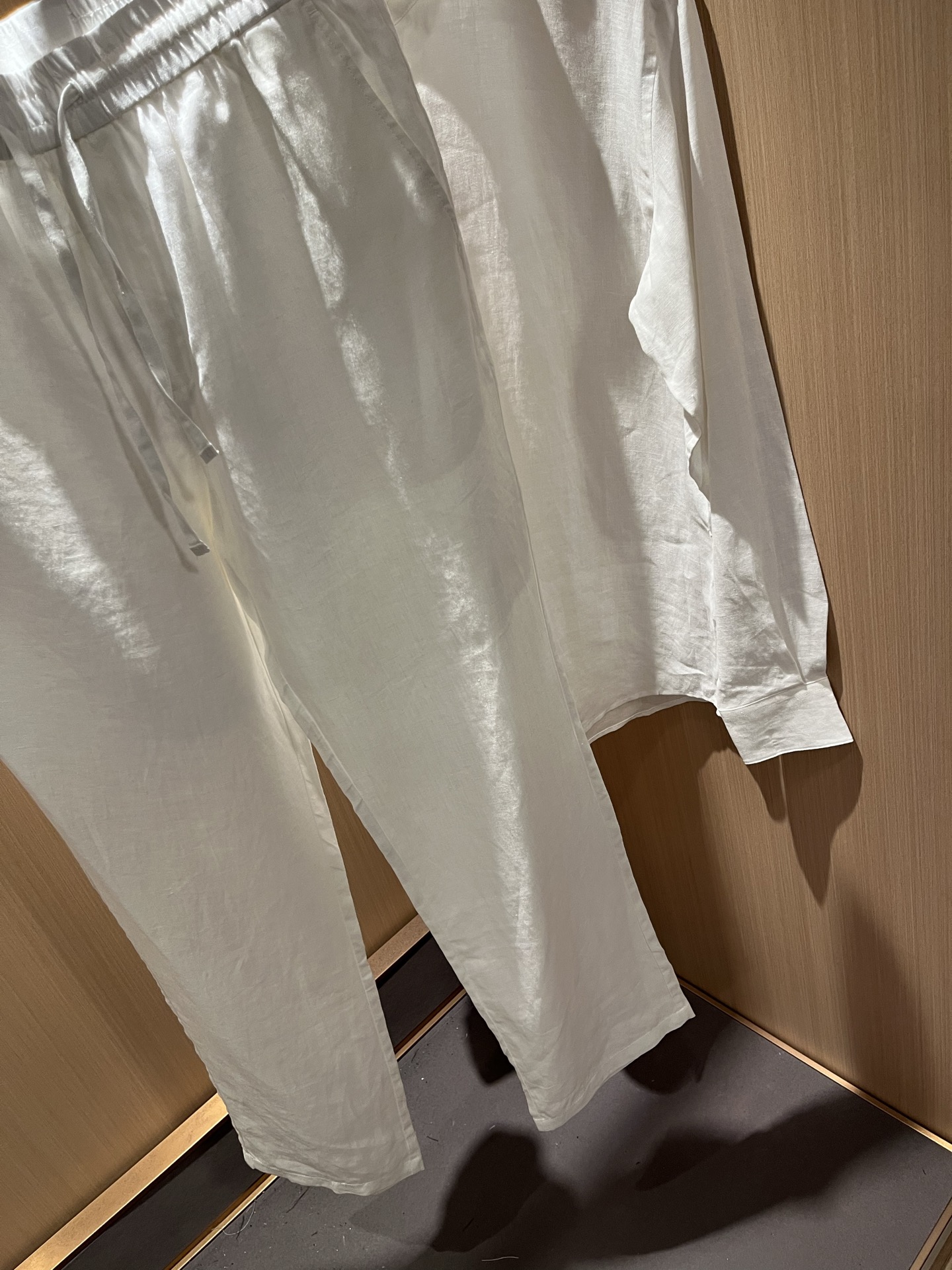 Ermenegildo Zeg*a杰*亚 2025秋冬新品男士套装，外贸公司订单！是杰尼亚经典的专有织物