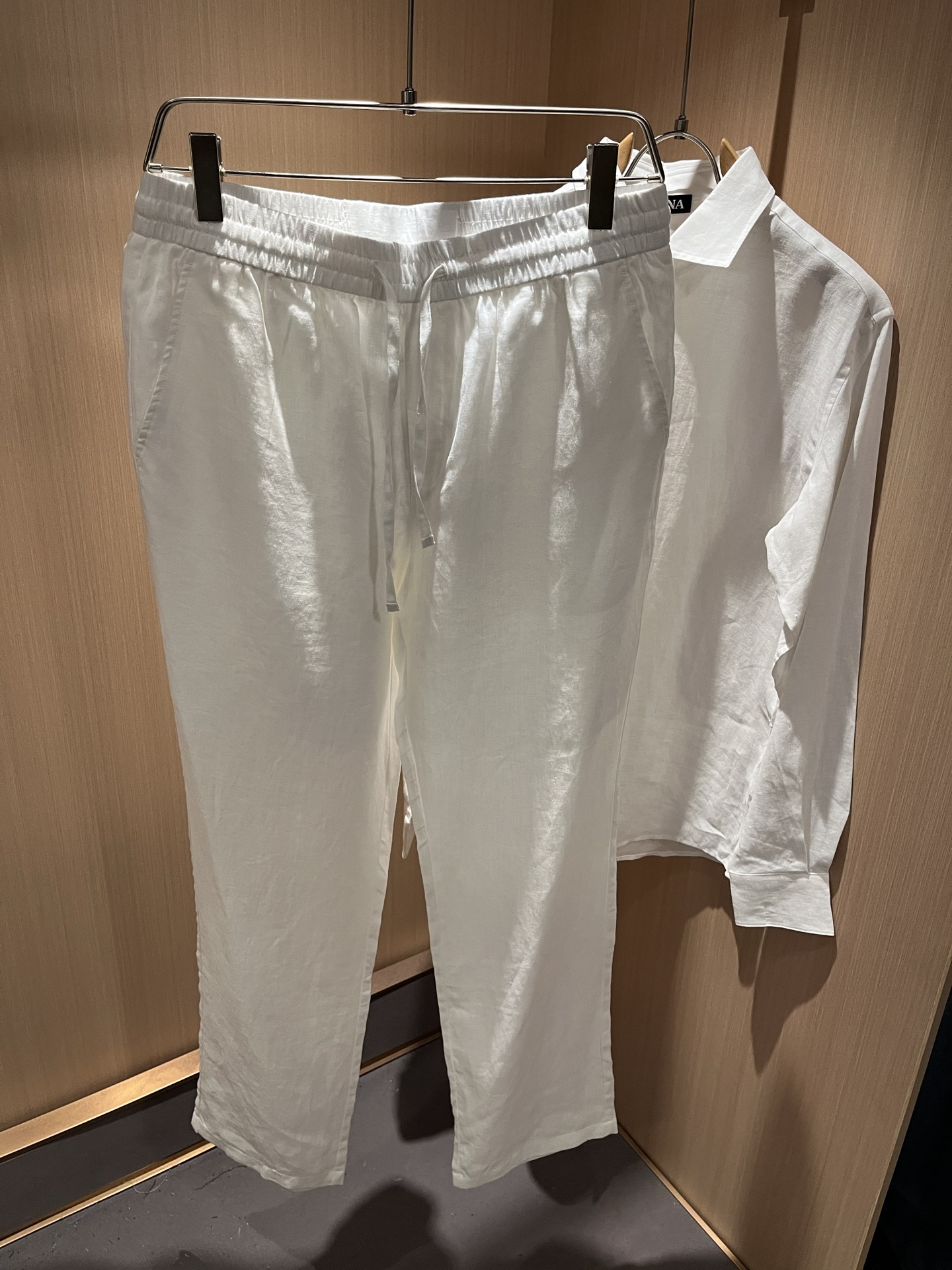 Ermenegildo Zeg*a杰*亚 2025秋冬新品男士套装，外贸公司订单！是杰尼亚经典的专有织物