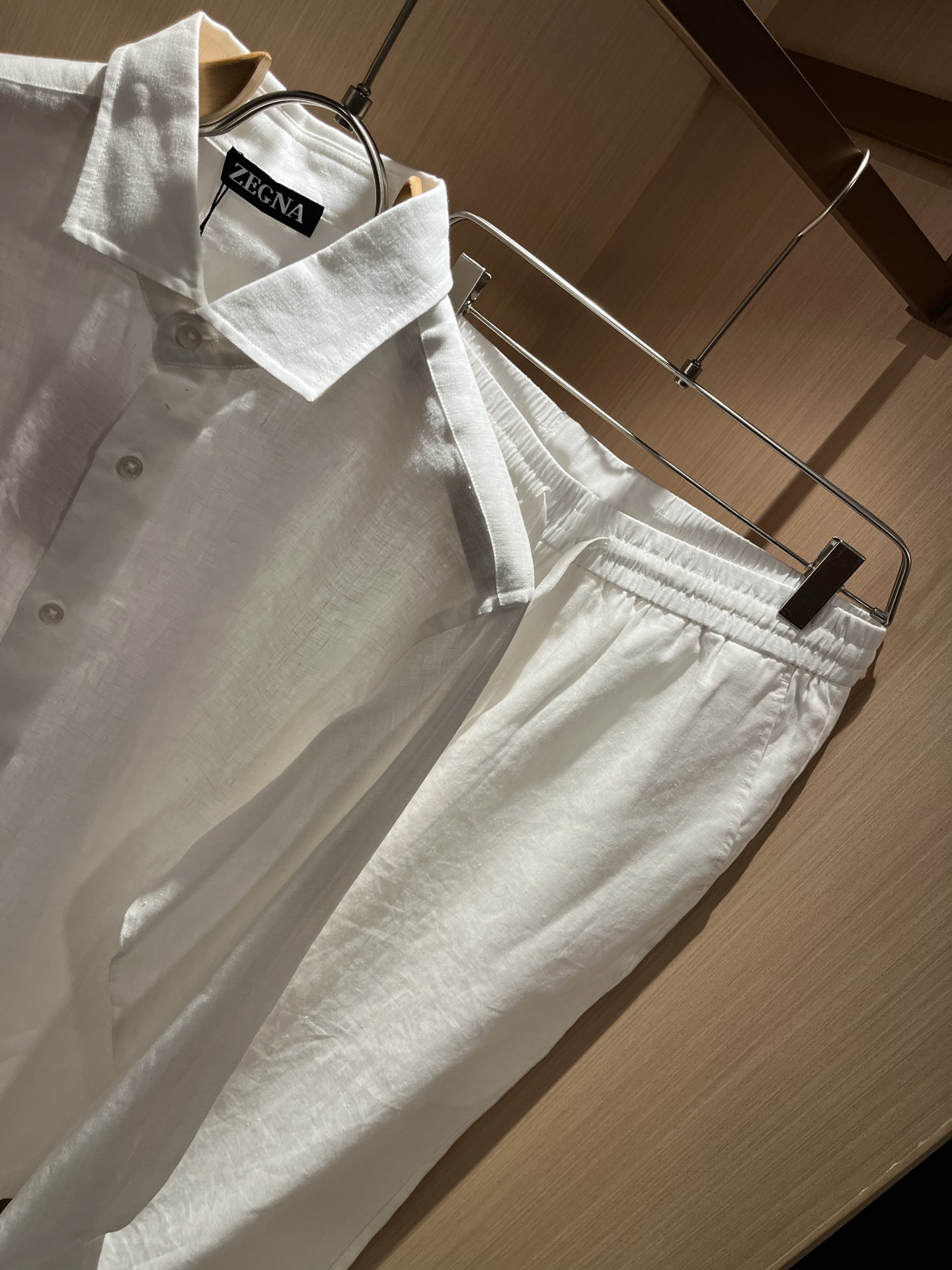 Ermenegildo Zeg*a杰*亚 2025秋冬新品男士套装，外贸公司订单！是杰尼亚经典的专有织物