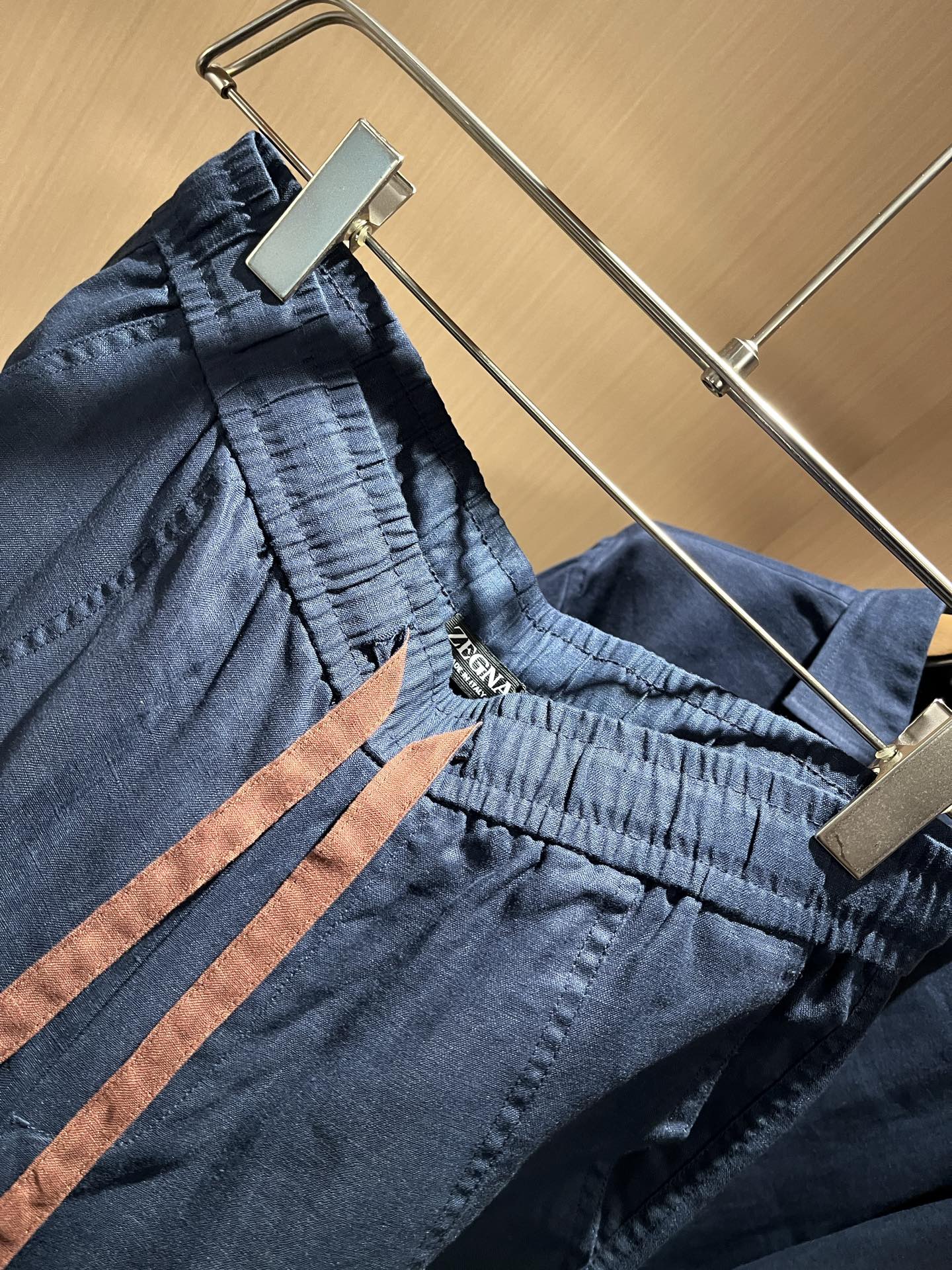 Ermenegildo Zeg*a杰*亚 2025秋冬新品男士套装，外贸公司订单！是杰尼亚经典的专有织物