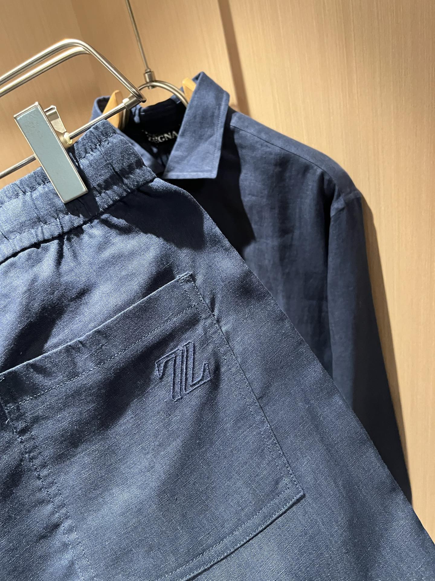 Ermenegildo Zeg*a杰*亚 2025秋冬新品男士套装，外贸公司订单！是杰尼亚经典的专有织物