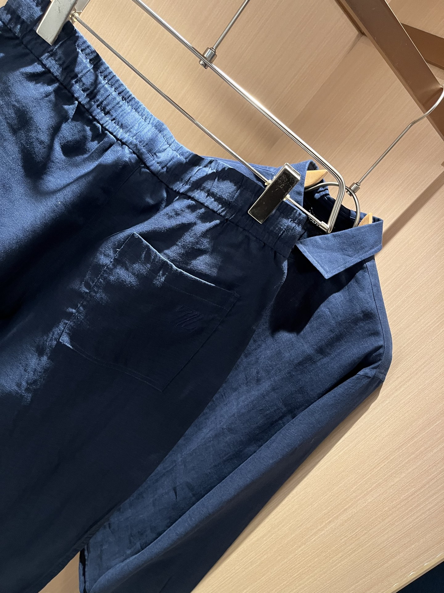 Ermenegildo Zeg*a杰*亚 2025秋冬新品男士套装，外贸公司订单！是杰尼亚经典的专有织物