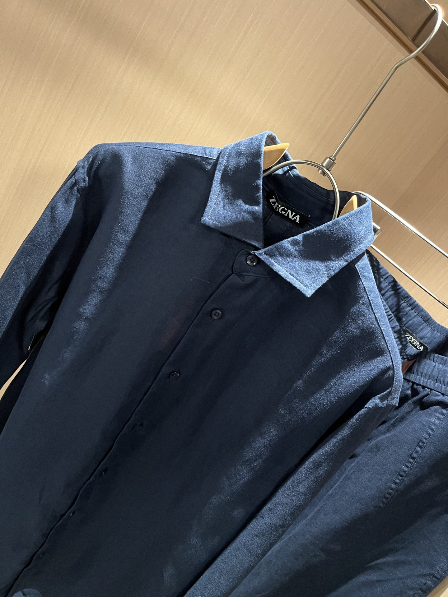 Ermenegildo Zeg*a杰*亚 2025秋冬新品男士套装，外贸公司订单！是杰尼亚经典的专有织物