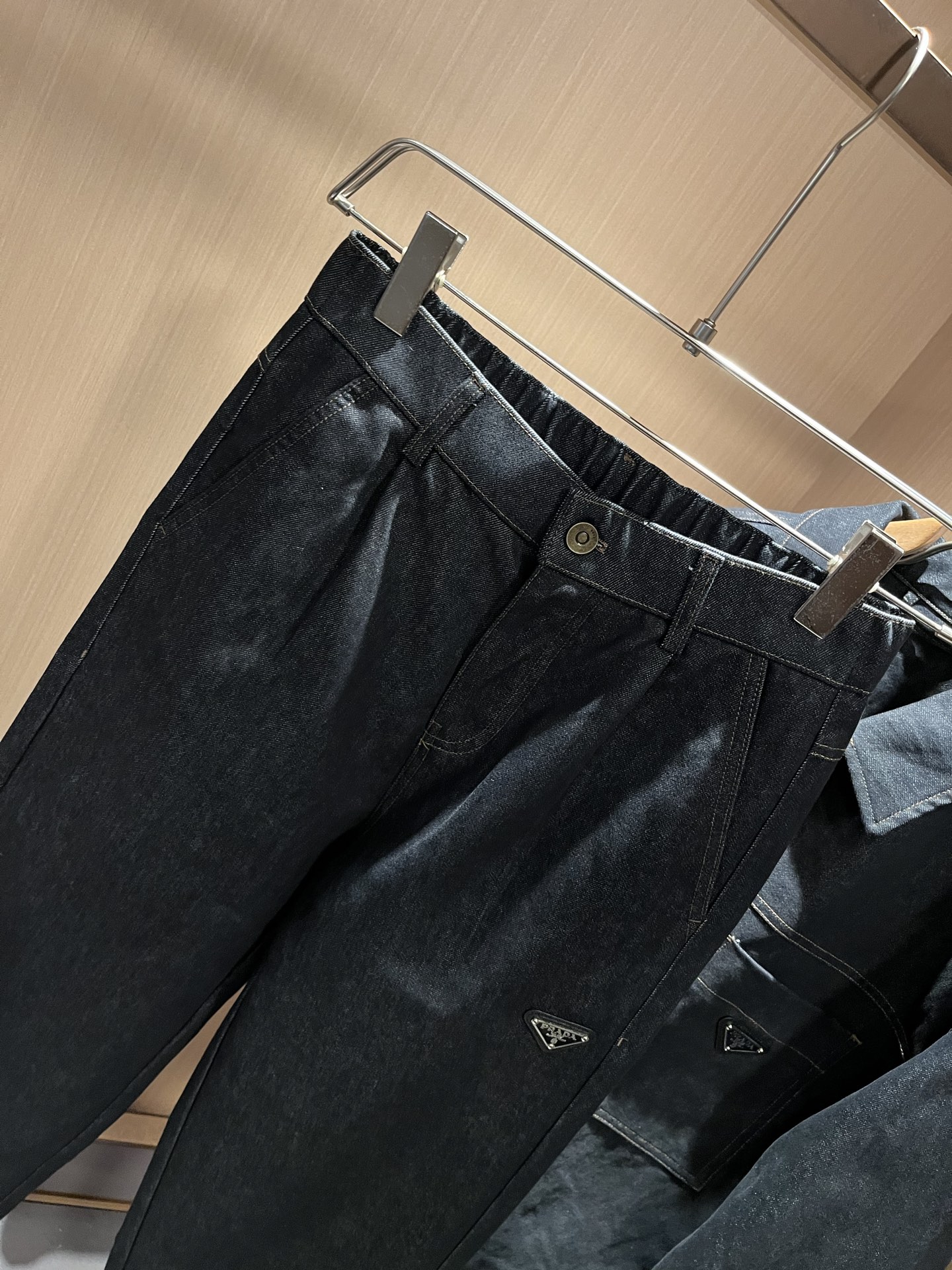 PPRAD*A普*达 2025秋冬新款休闲牛仔套装，最新款全网独家首上！！~既经典有时尚百搭，谁不爱啊，