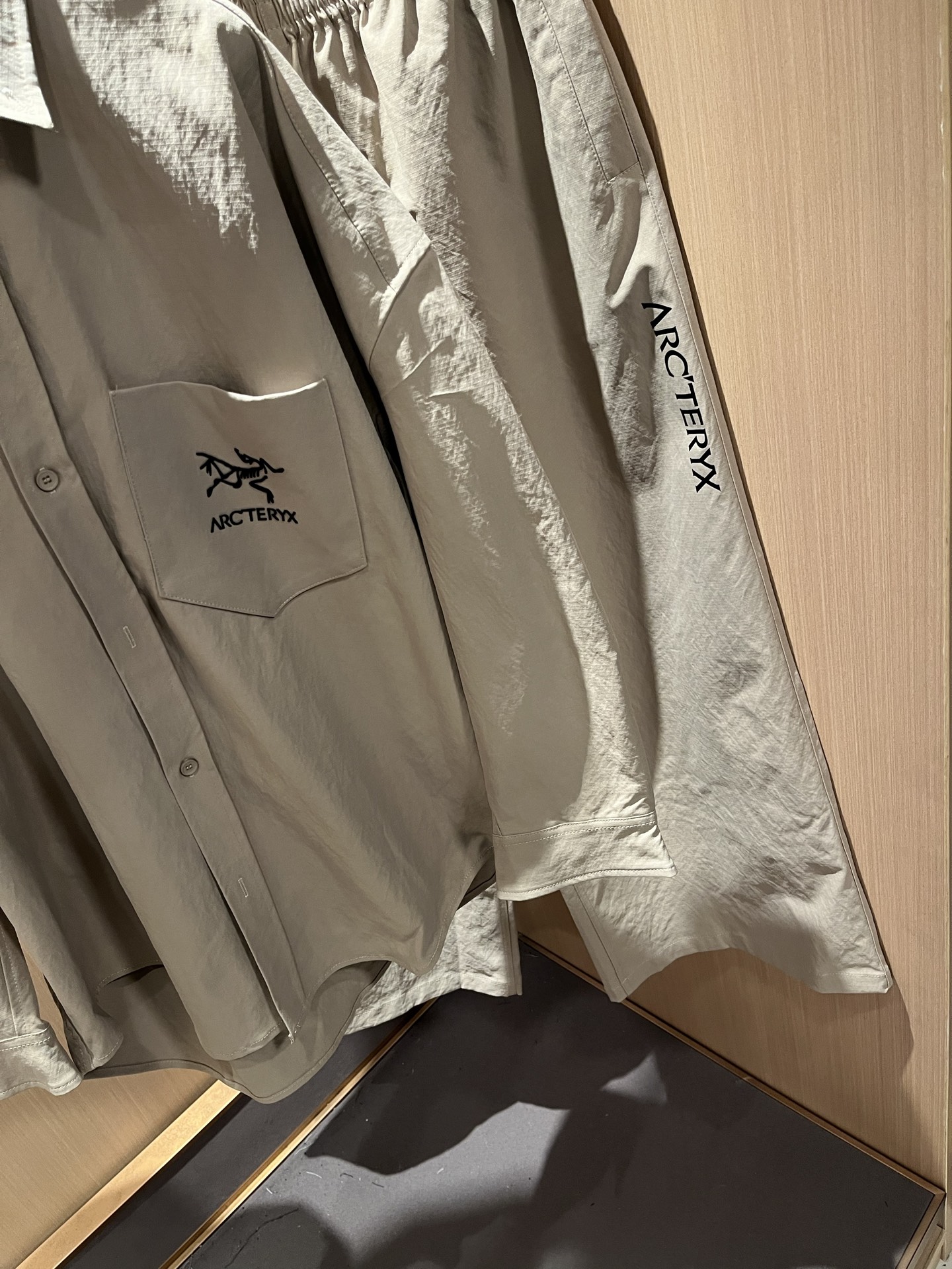 ARCTER*X始*祖鸟 2025秋冬新款休闲套装，户外品牌可能大家第一想到的就是加拿大鹅、始祖鸟。给人