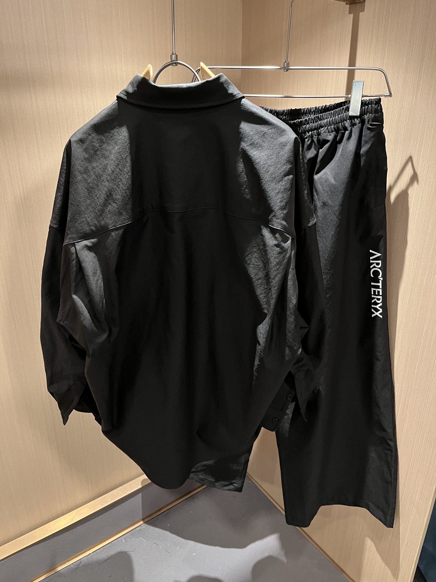 ARCTER*X始*祖鸟 2025秋冬新款休闲套装，户外品牌可能大家第一想到的就是加拿大鹅、始祖鸟。给人