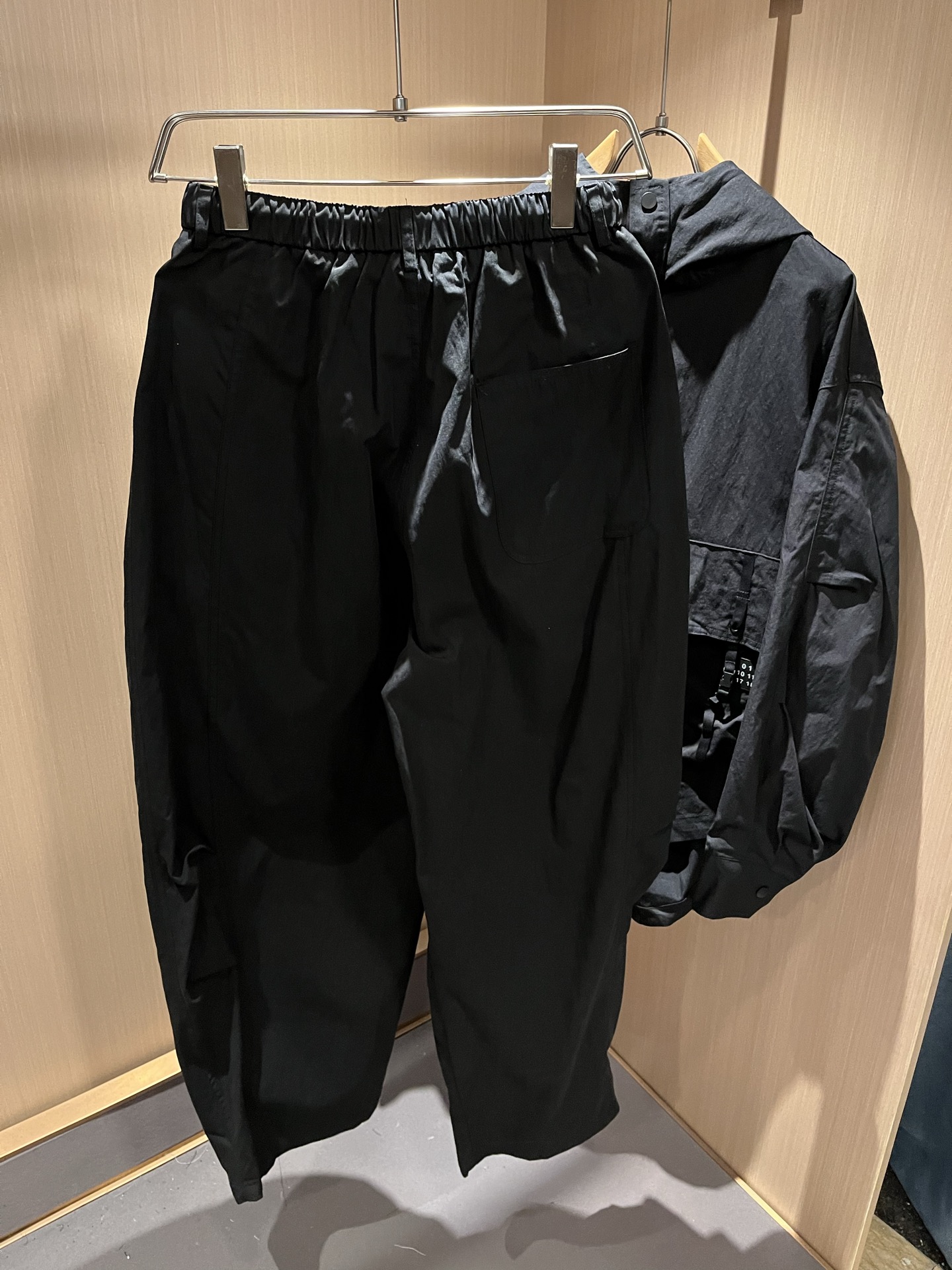 马吉拉 maison margiel 2025秋冬新款男女同款👫休闲套装，专柜同步发售！定制专属面料，胸