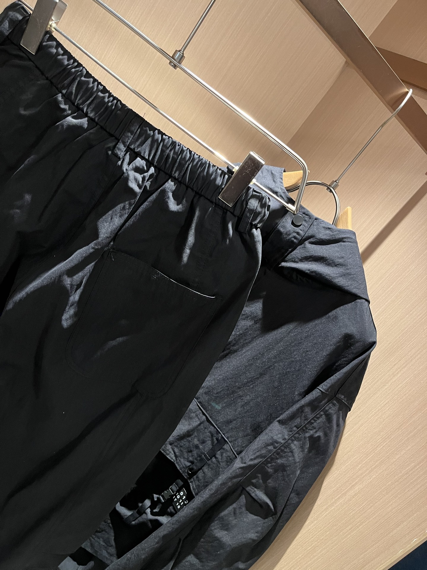 马吉拉 maison margiel 2025秋冬新款男女同款👫休闲套装，专柜同步发售！定制专属面料，胸