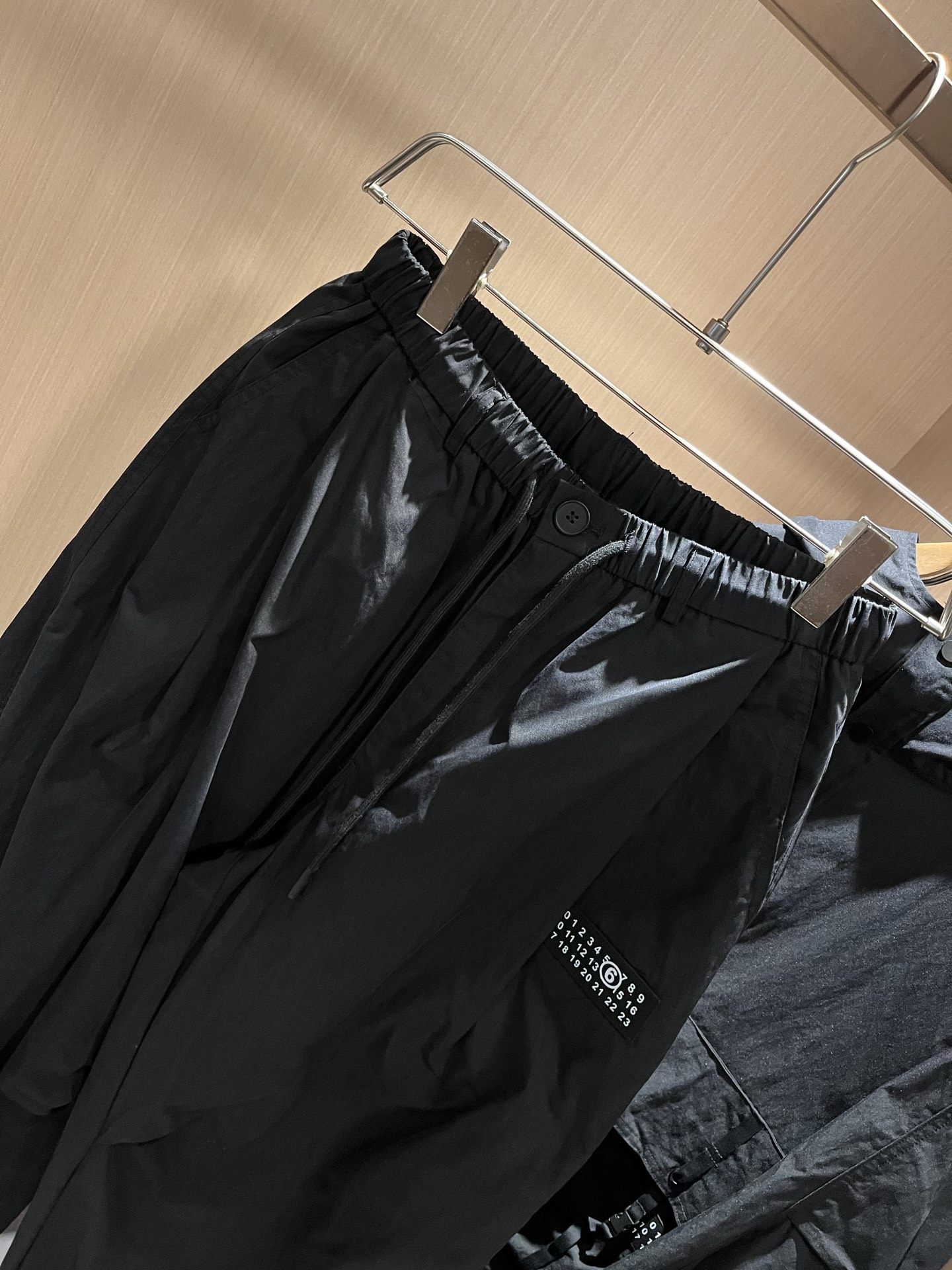 马吉拉 maison margiel 2025秋冬新款男女同款👫休闲套装，专柜同步发售！定制专属面料，胸