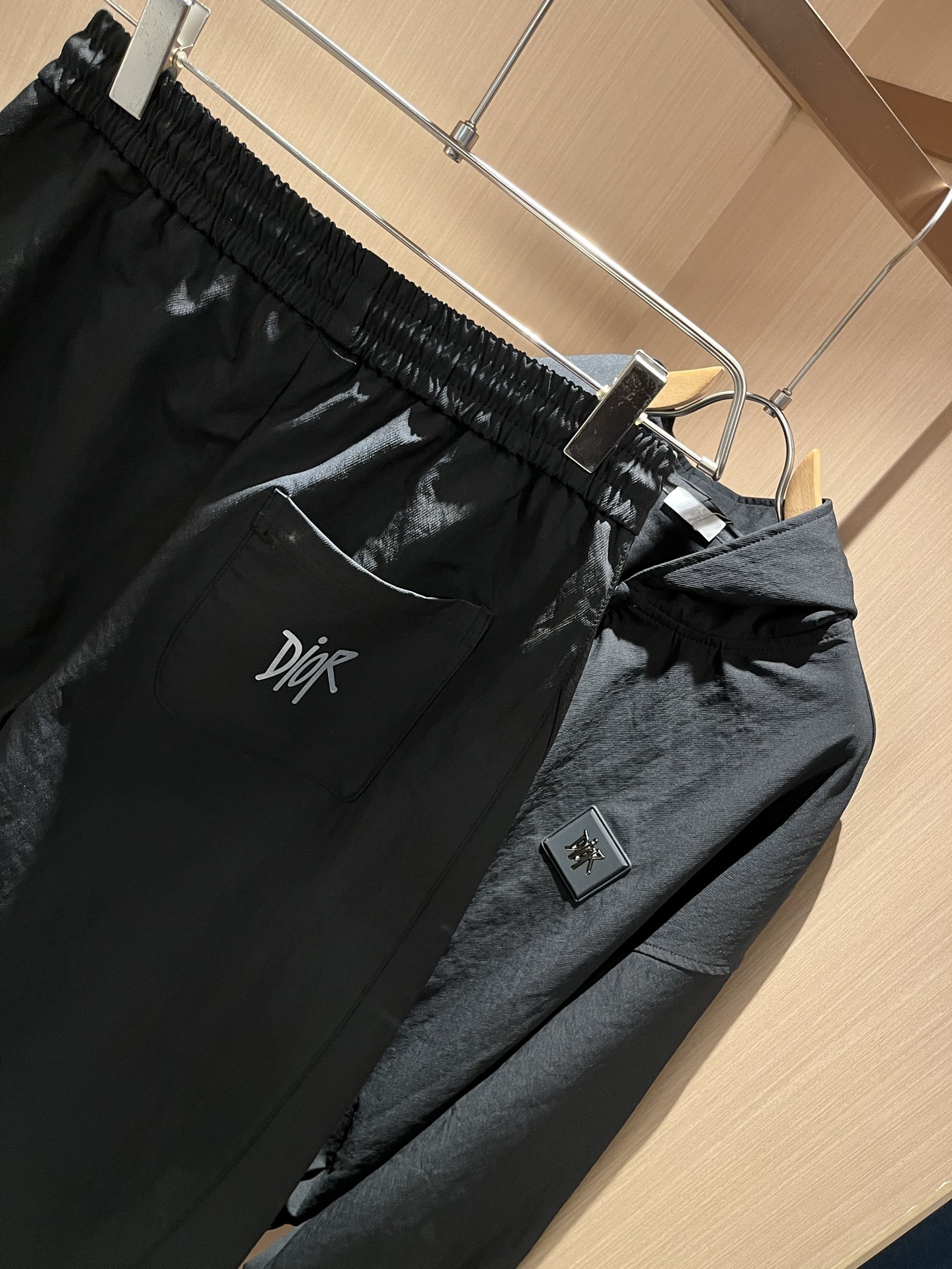 Dio*r迪*奥2025秋冬新品男女同款👫休闲套装，贸易公司渠道稀出，同步官网发售，男神女神最为期待的精