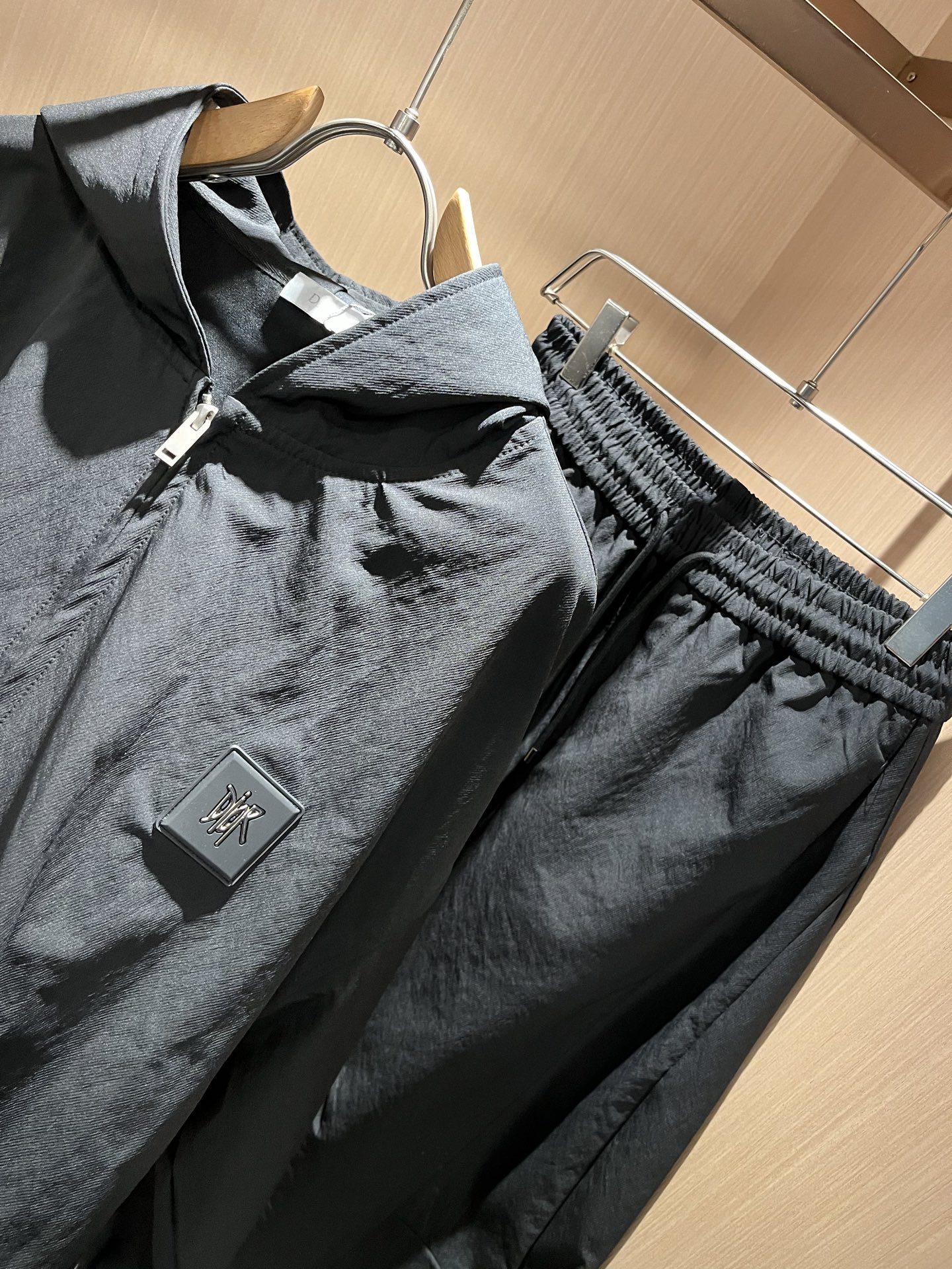 Dio*r迪*奥2025秋冬新品男女同款👫休闲套装，贸易公司渠道稀出，同步官网发售，男神女神最为期待的精