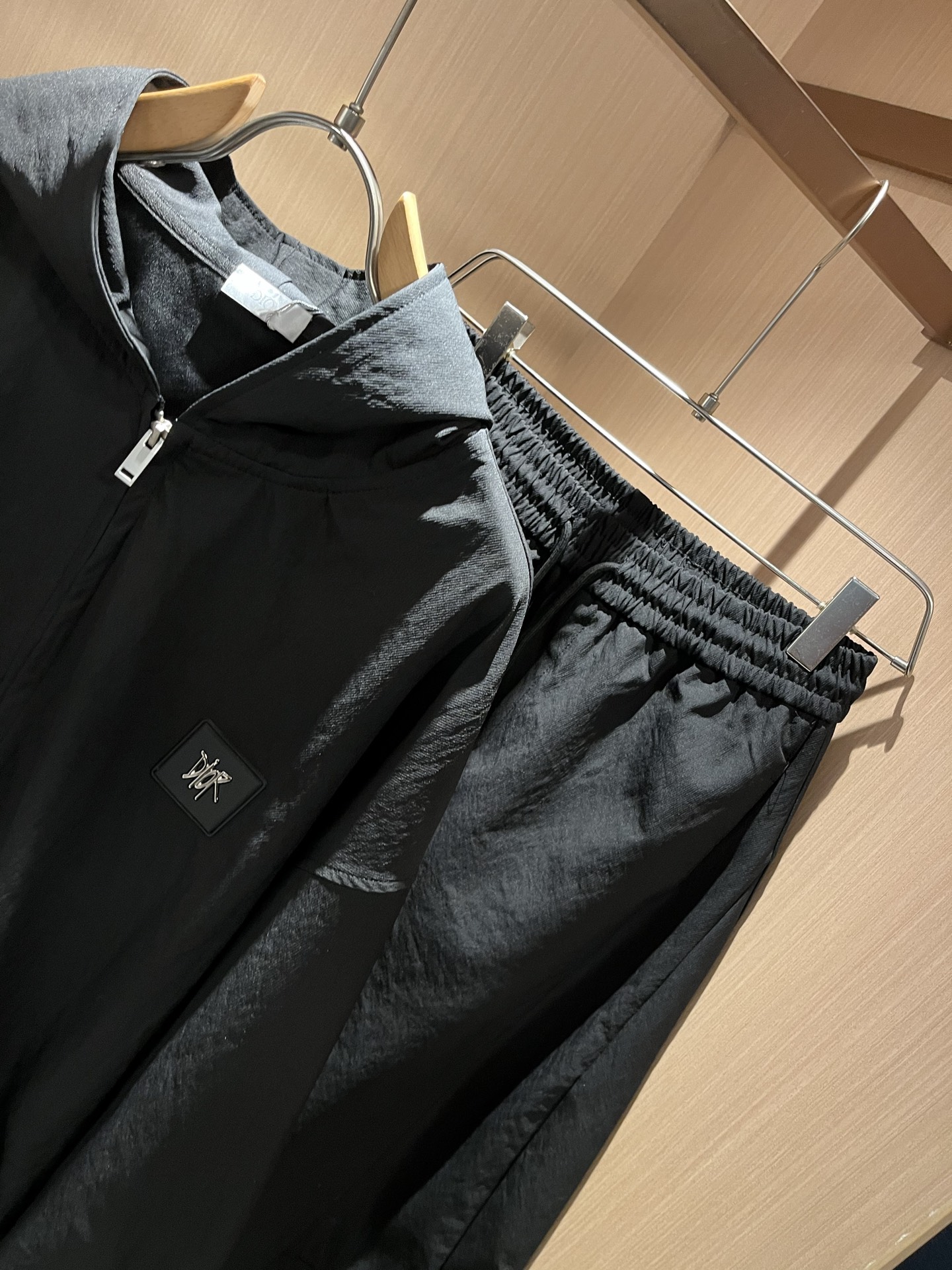 Dio*r迪*奥2025秋冬新品男女同款👫休闲套装，贸易公司渠道稀出，同步官网发售，男神女神最为期待的精