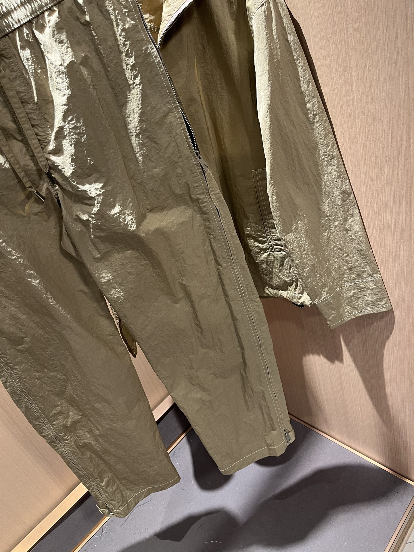 Botte*aVene*te葆碟家2025秋冬男士休闲套装，完美品相，第一眼看到这款夹克，百搭的实穿款！