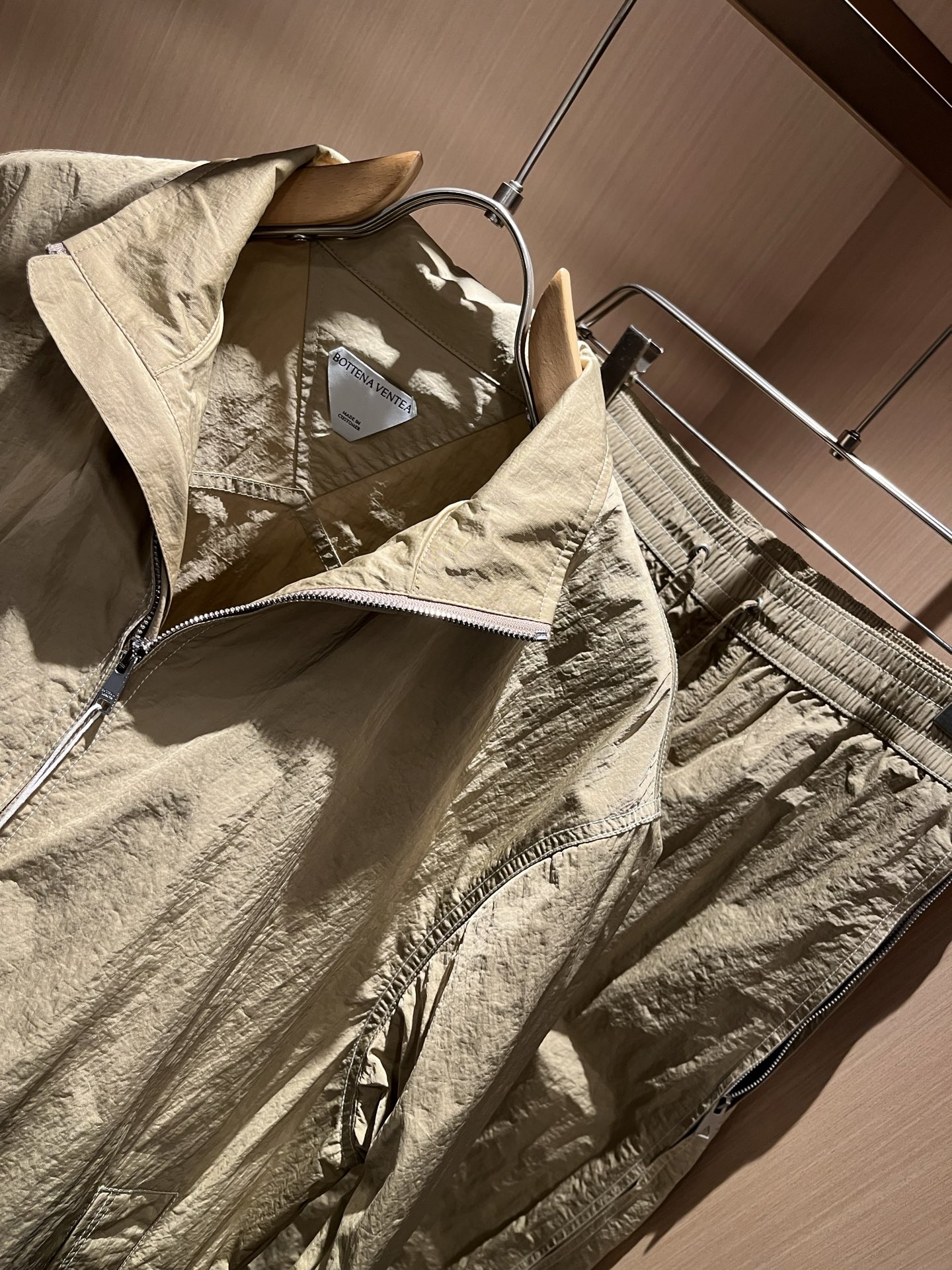 Botte*aVene*te葆碟家2025秋冬男士休闲套装，完美品相，第一眼看到这款夹克，百搭的实穿款！