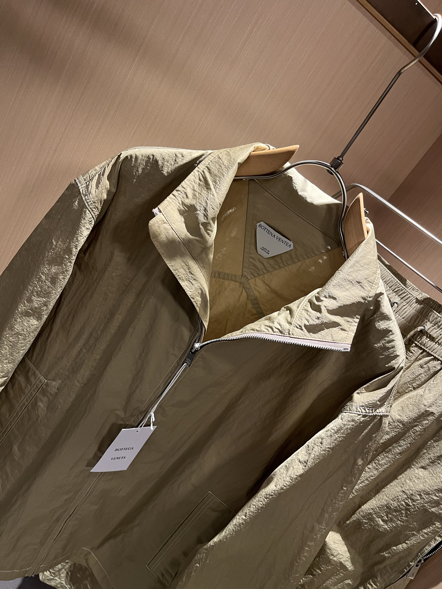 Botte*aVene*te葆碟家2025秋冬男士休闲套装，完美品相，第一眼看到这款夹克，百搭的实穿款！