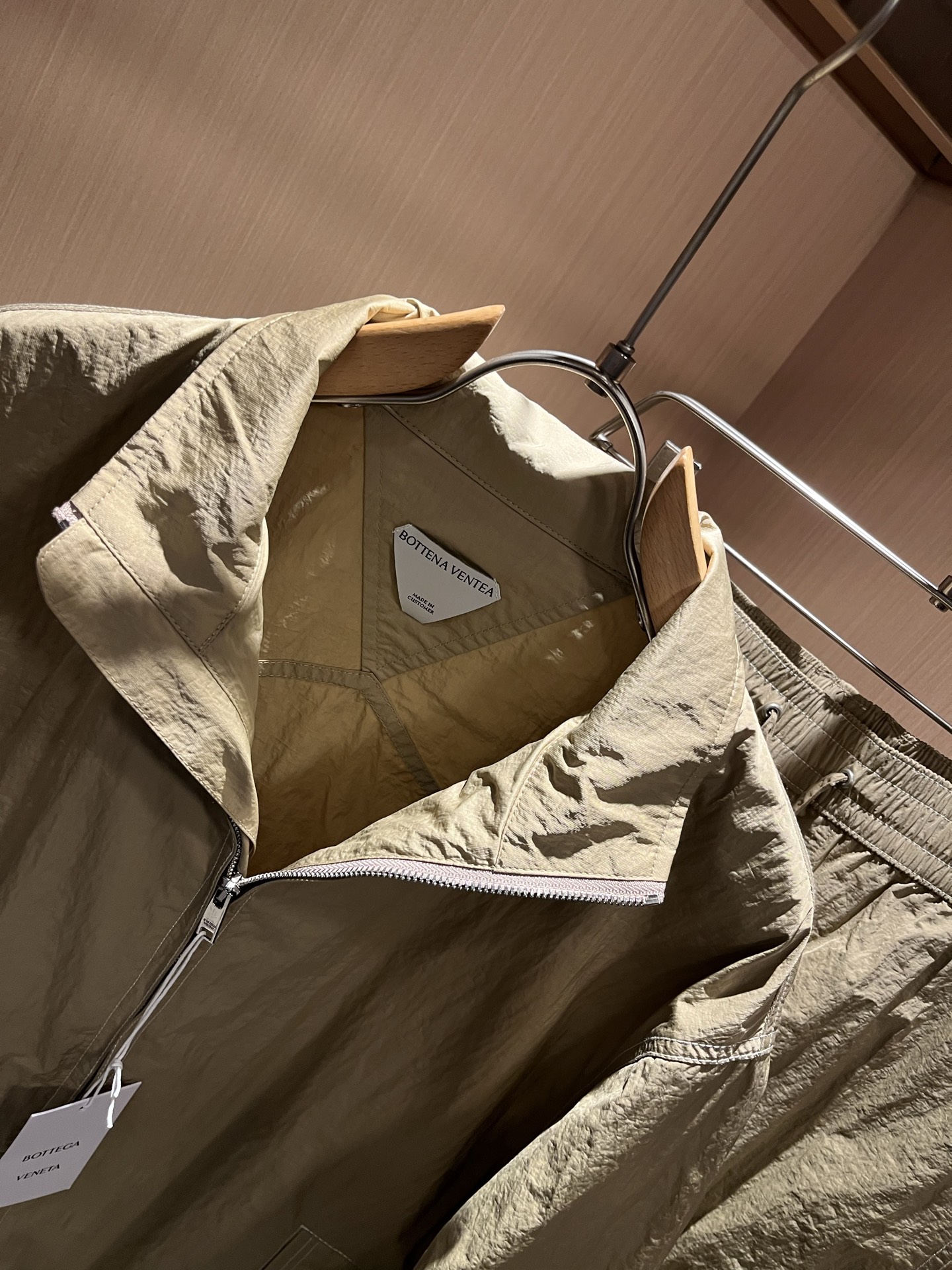 Botte*aVene*te葆碟家2025秋冬男士休闲套装，完美品相，第一眼看到这款夹克，百搭的实穿款！