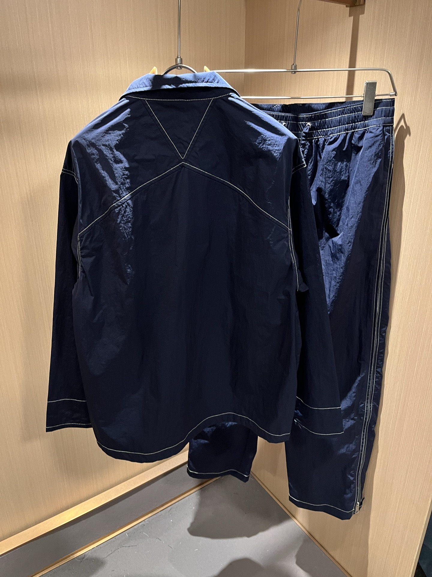 Botte*aVene*te葆碟家2025秋冬男士休闲套装，完美品相，第一眼看到这款夹克，百搭的实穿款！