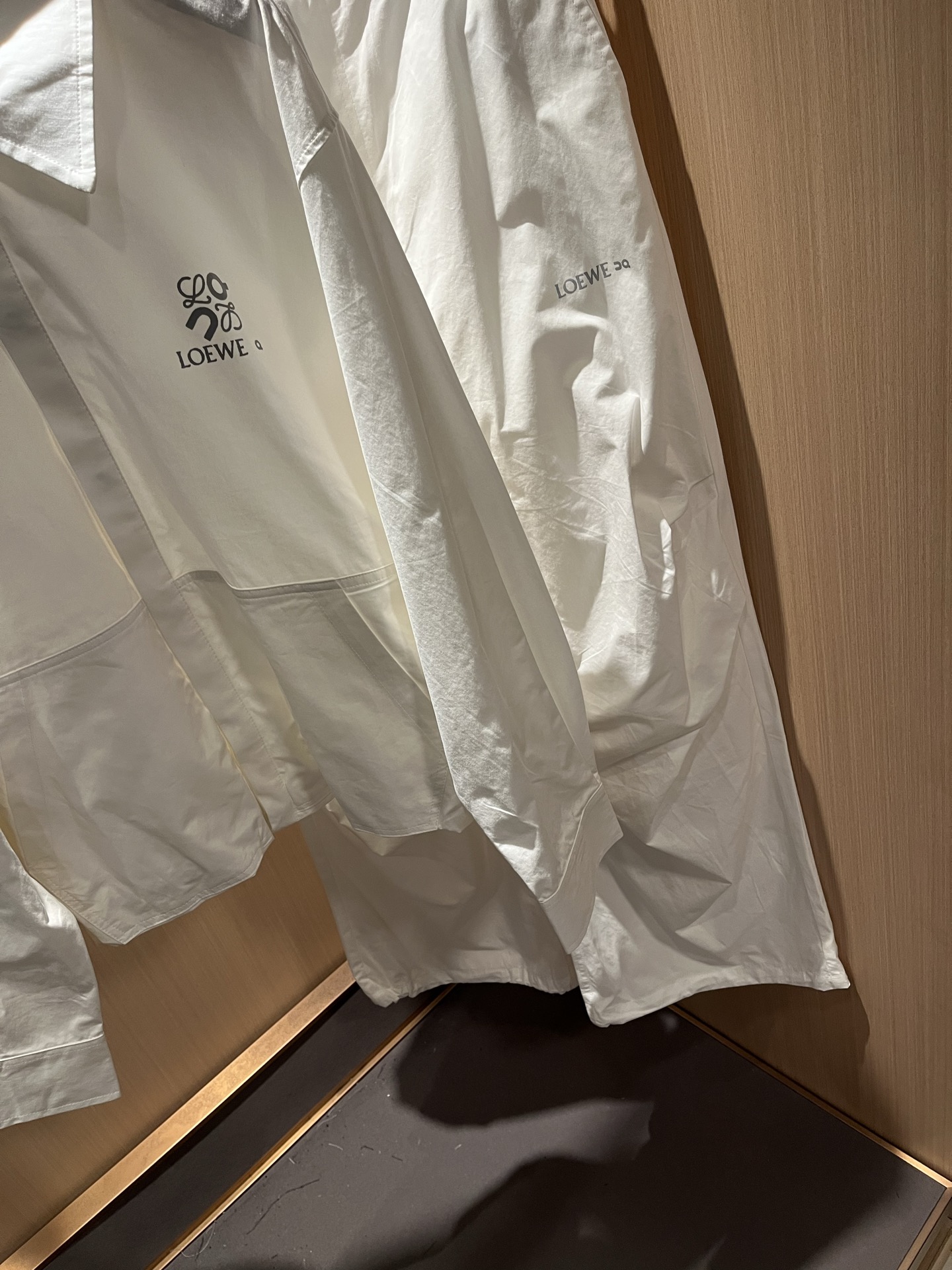 LOE*WE罗*威 2025秋冬男女同款👫套装，意大利原厂订单渠道，极具个性高级潮风，标志logo图案印