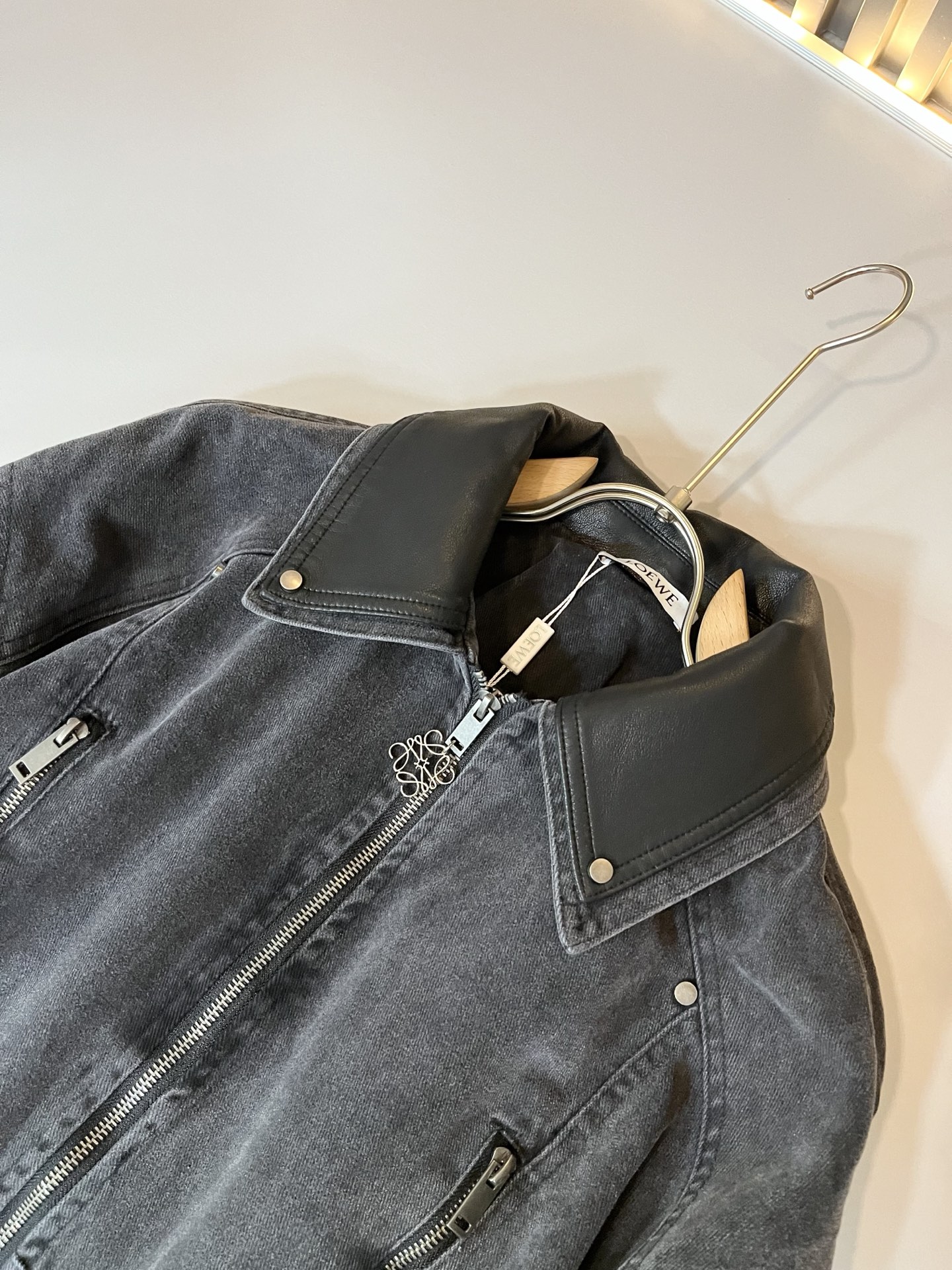 LO*WE/罗*威2025秋冬新款牛仔男女同款👫夹克外套，贸易公司渠道货，2025年最新品，官柜同步售卖