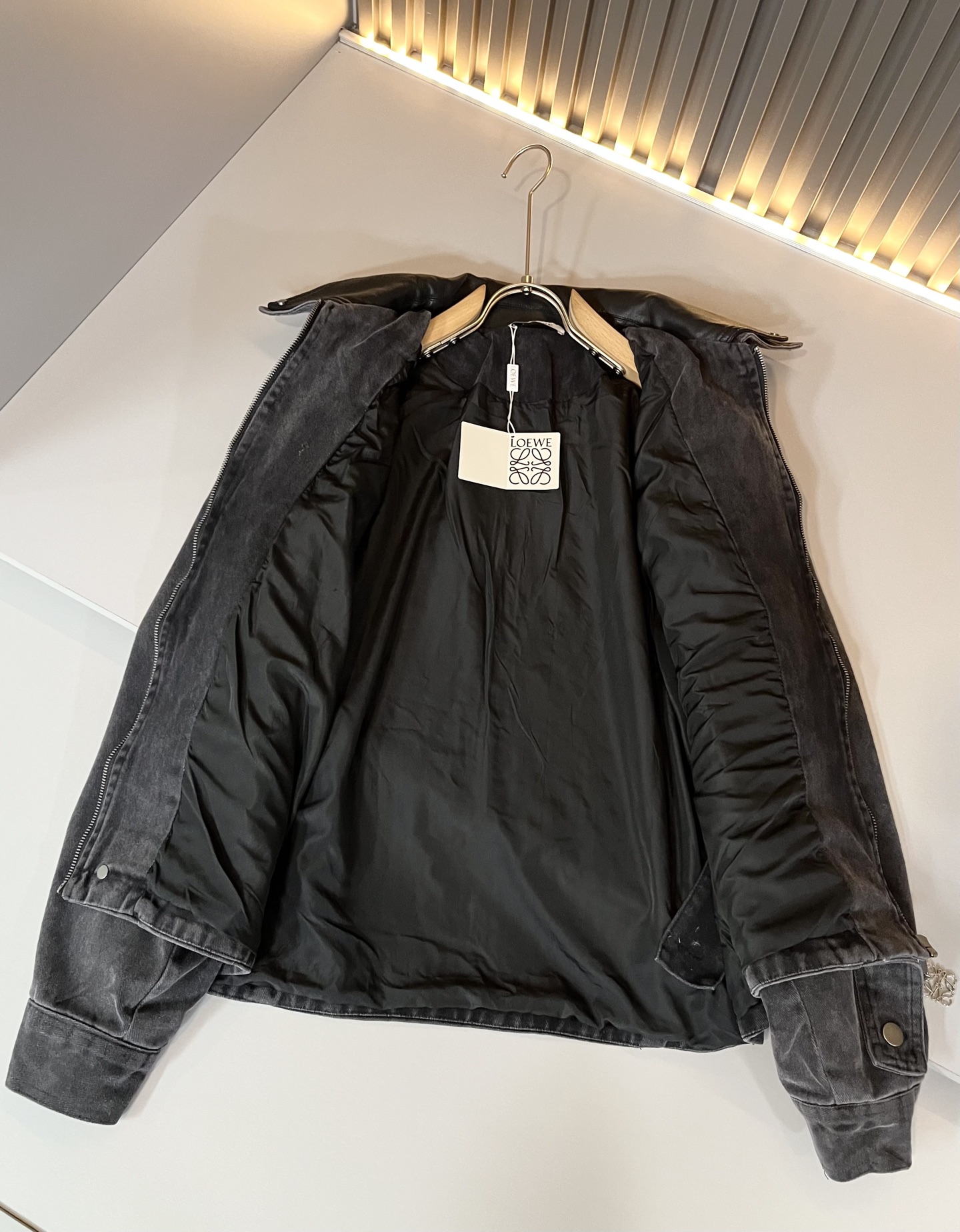 LO*WE/罗*威2025秋冬新款牛仔男女同款👫夹克外套，贸易公司渠道货，2025年最新品，官柜同步售卖