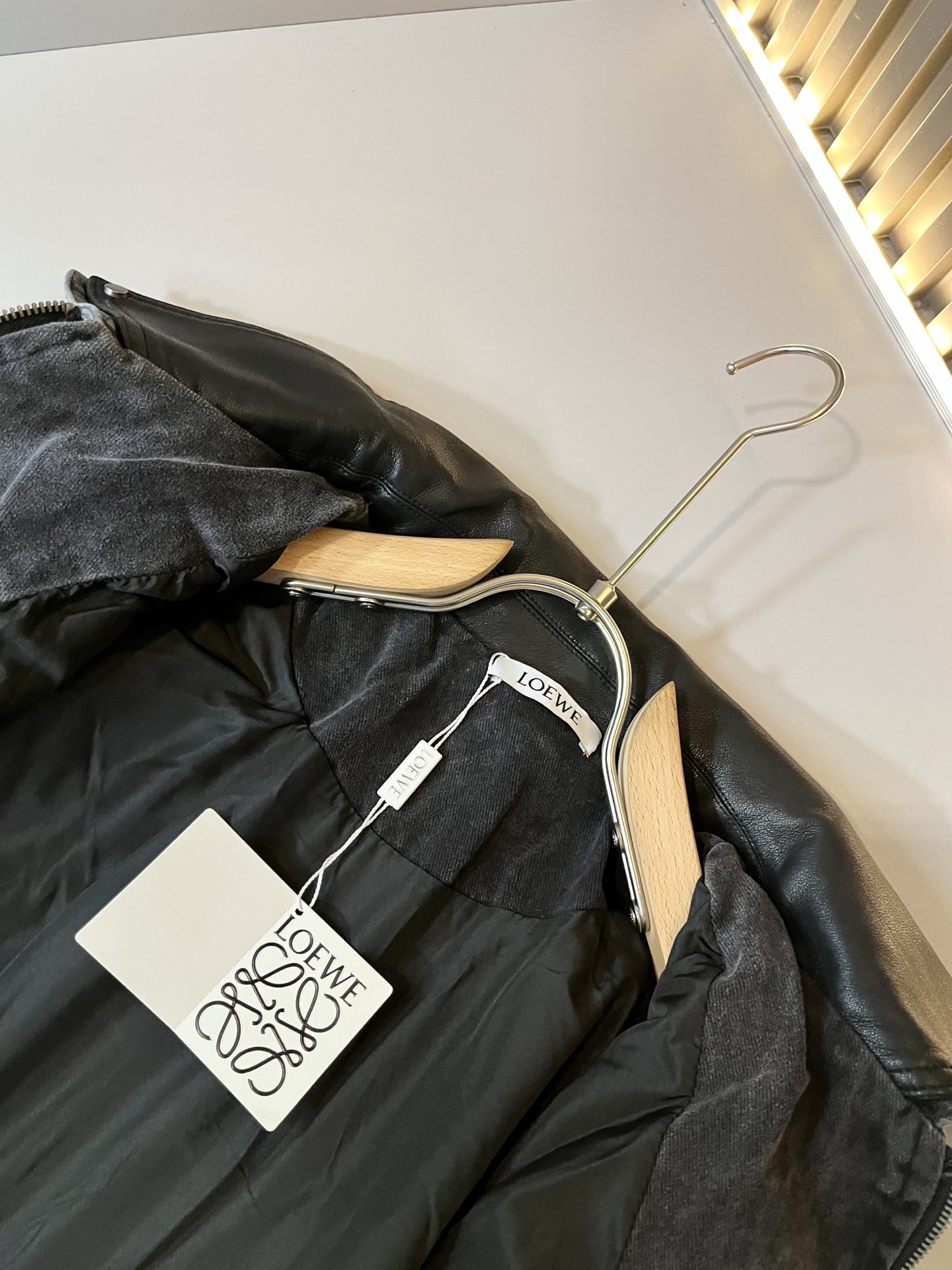 LO*WE/罗*威2025秋冬新款牛仔男女同款👫夹克外套，贸易公司渠道货，2025年最新品，官柜同步售卖