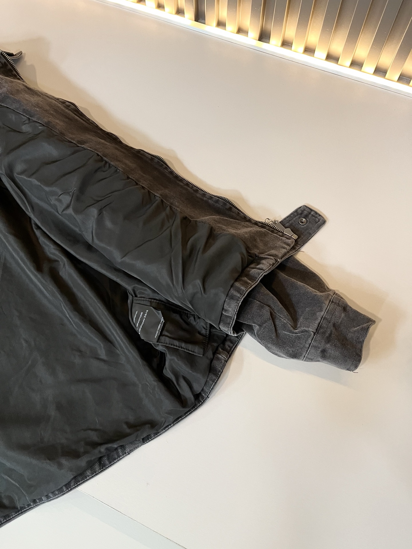 LO*WE/罗*威2025秋冬新款牛仔男女同款👫夹克外套，贸易公司渠道货，2025年最新品，官柜同步售卖