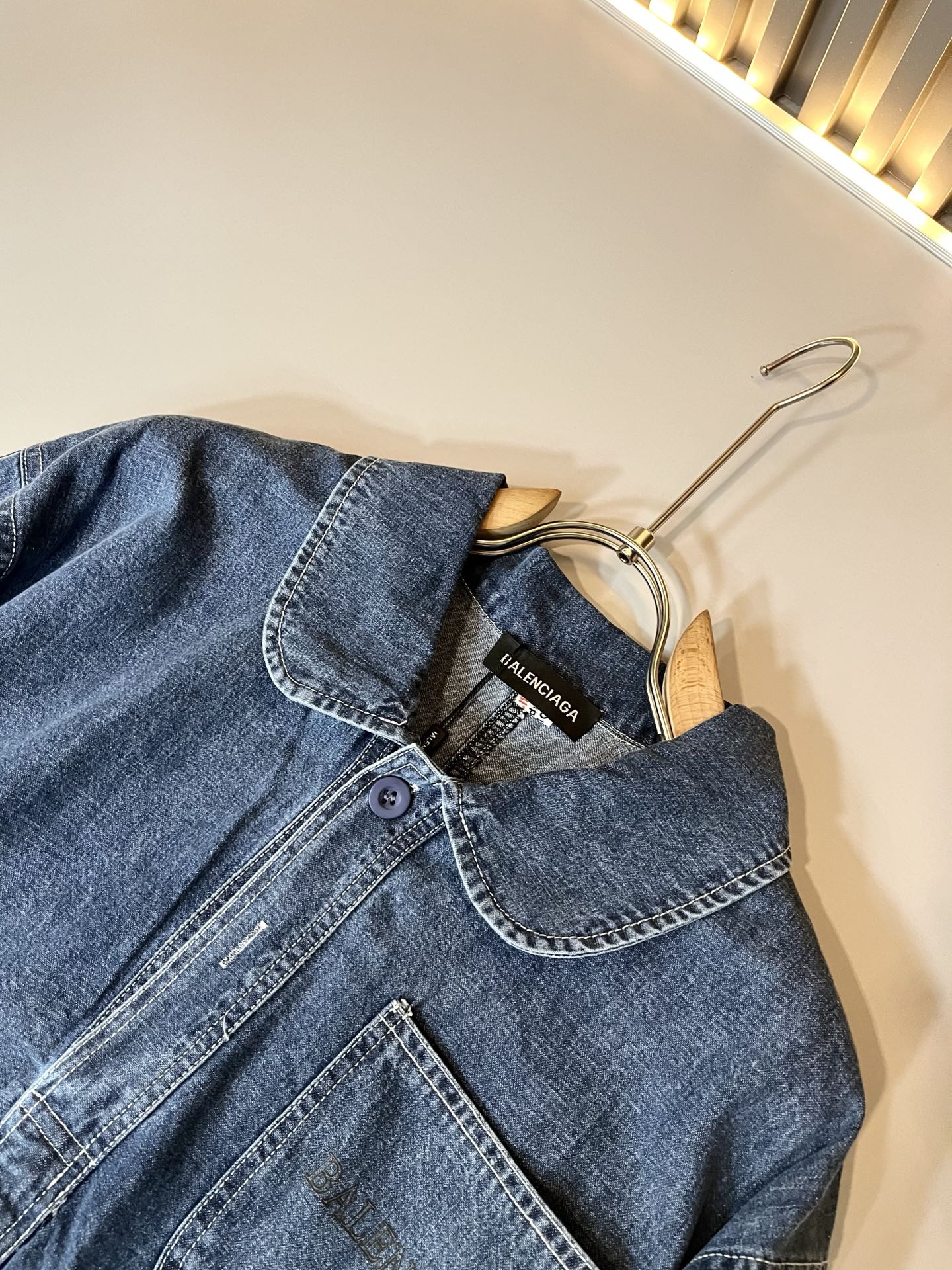 BALENCI*GA巴黎*家 2025秋季新款男女同款👫牛仔衬衣，走秀图案印花时尚休闲衬衣，标志logo