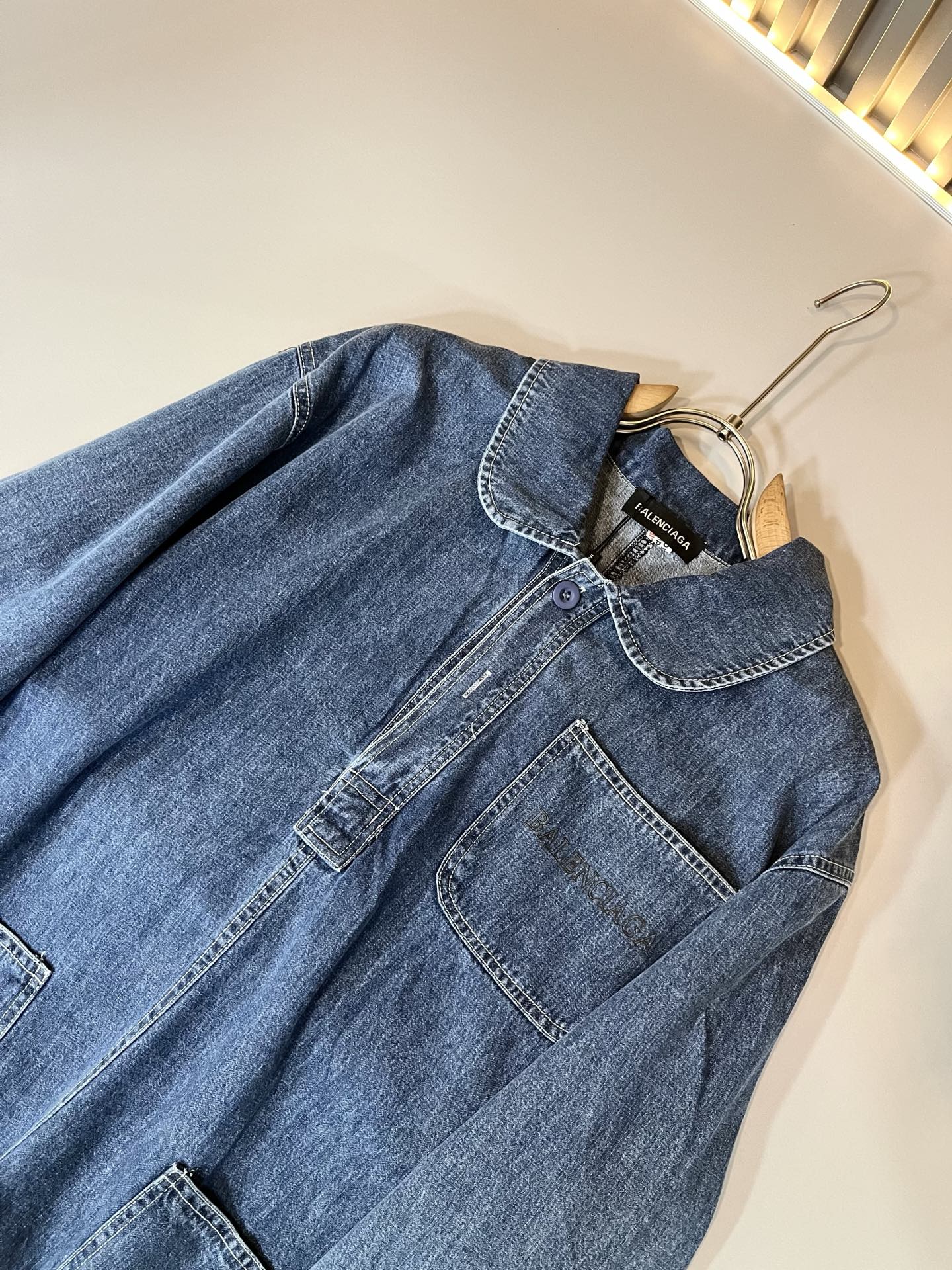 BALENCI*GA巴黎*家 2025秋季新款男女同款👫牛仔衬衣，走秀图案印花时尚休闲衬衣，标志logo