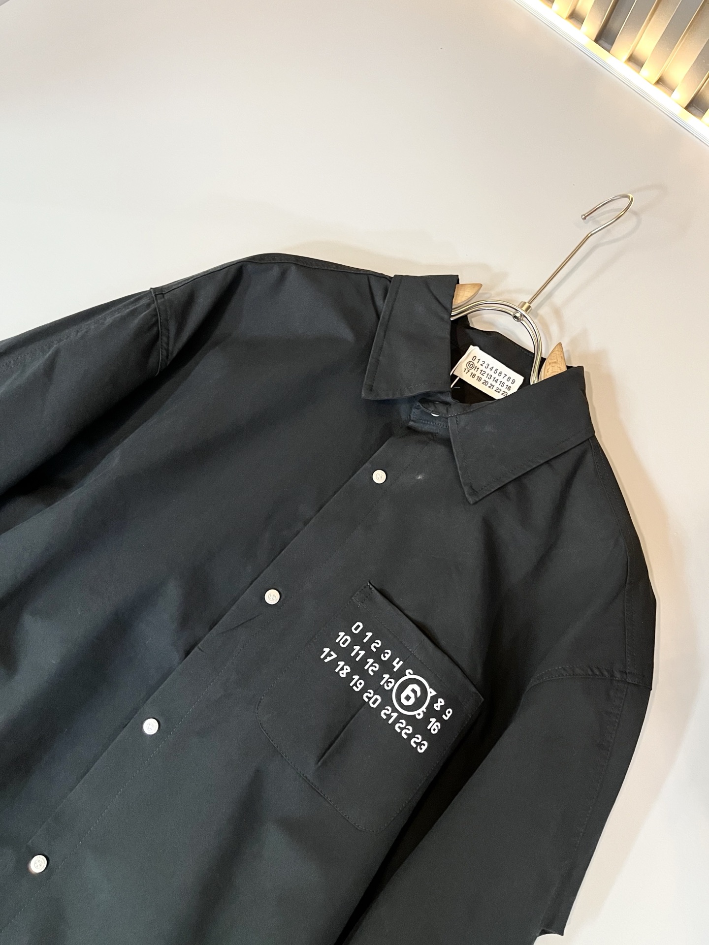 马吉拉 maison margiel 2025秋冬新款男女同款👫休闲夹克外套，专柜同步发售！定制专属面料