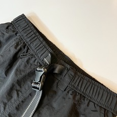 Y- 3山本*耀司 2025秋冬新品休闲裤,裤腿字母logo图案贴布设计!定制做旧洗水棉面料!上身舒适感 Y- 3山本*耀司 2025秋冬新品休闲裤,裤腿字母logo图案贴布设计!定制做旧洗水棉面料!上身舒适感