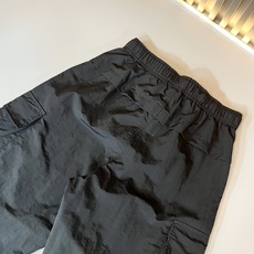 Y- 3山本*耀司 2025秋冬新品休闲裤,裤腿字母logo图案贴布设计!定制做旧洗水棉面料!上身舒适感 Y- 3山本*耀司 2025秋冬新品休闲裤,裤腿字母logo图案贴布设计!定制做旧洗水棉面料!上身舒适感