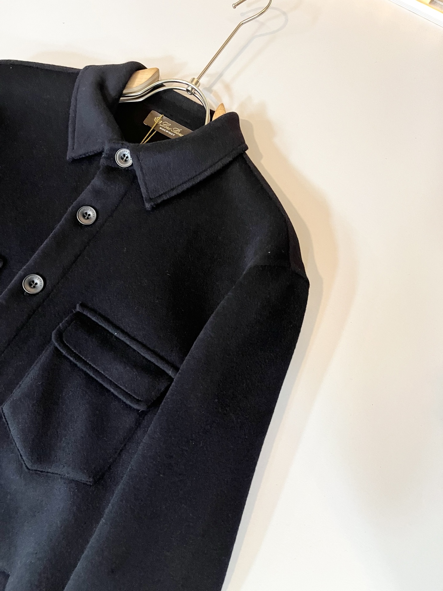 Loro Piana诺悠翩雅 2025秋冬新品男士休闲夹克外套，外贸公司订单！客供羊毛呢材质，经典的专有