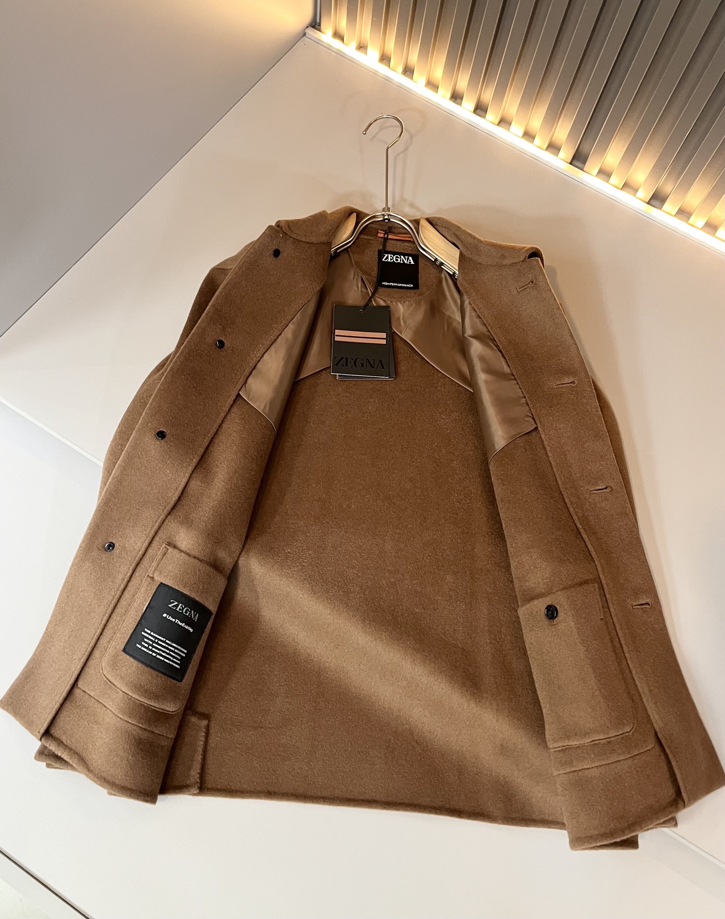 Ermenegildo Zeg*a杰*亚 2025秋冬新款男士夹克外套，外贸公司订单！客供羊毛呢材质，是