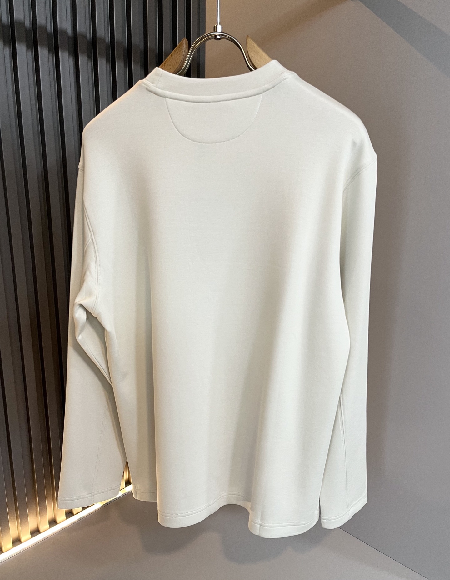 Ermenegildo Zeg*a杰*亚 2025秋冬新品男士长袖休闲打底衫，外贸公司订单！是杰尼亚经典