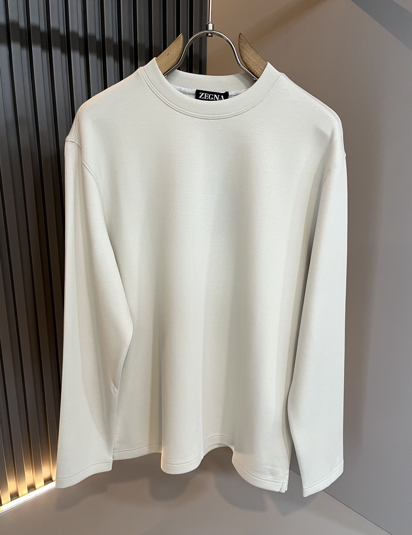 Ermenegildo Zeg*a杰*亚 2025秋冬新品男士长袖休闲打底衫，外贸公司订单！是杰尼亚经典