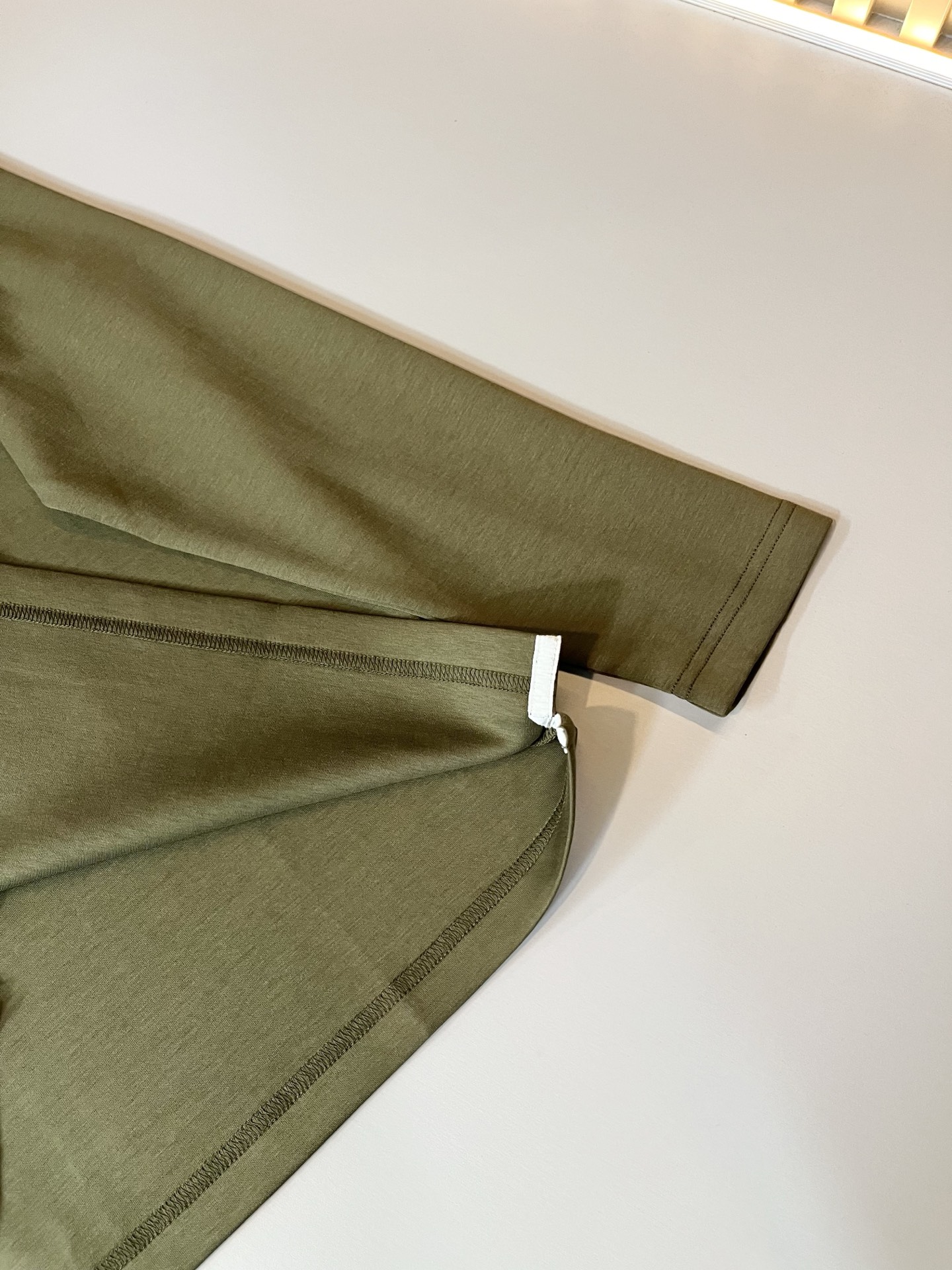 Ermenegildo Zeg*a杰*亚 2025秋冬新品男士长袖休闲打底衫，外贸公司订单！是杰尼亚经典