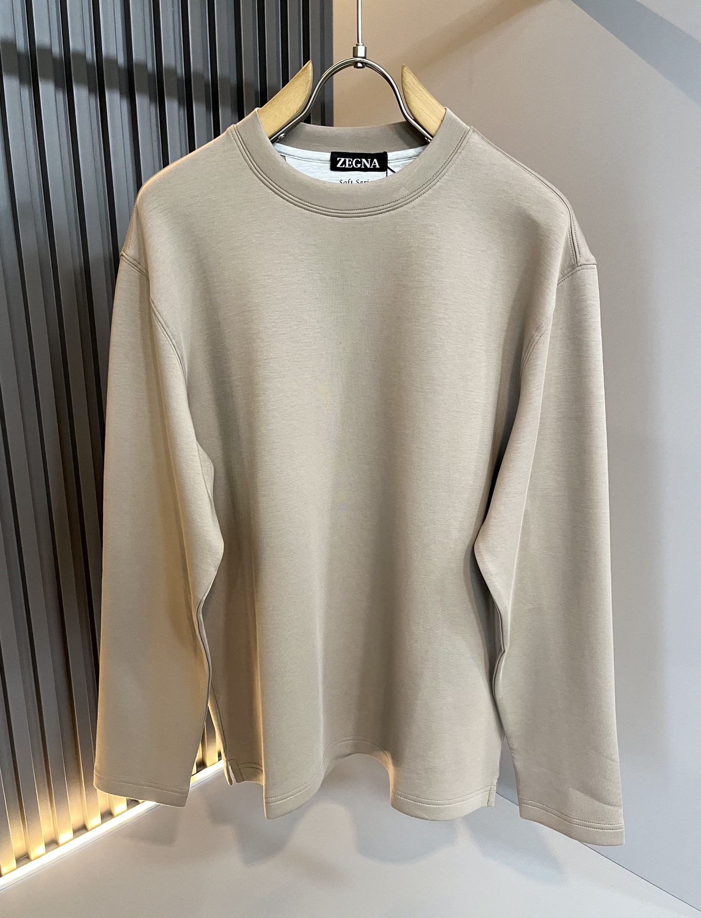 Ermenegildo Zeg*a杰*亚 2025秋冬新品男士长袖休闲打底衫，外贸公司订单！是杰尼亚经典